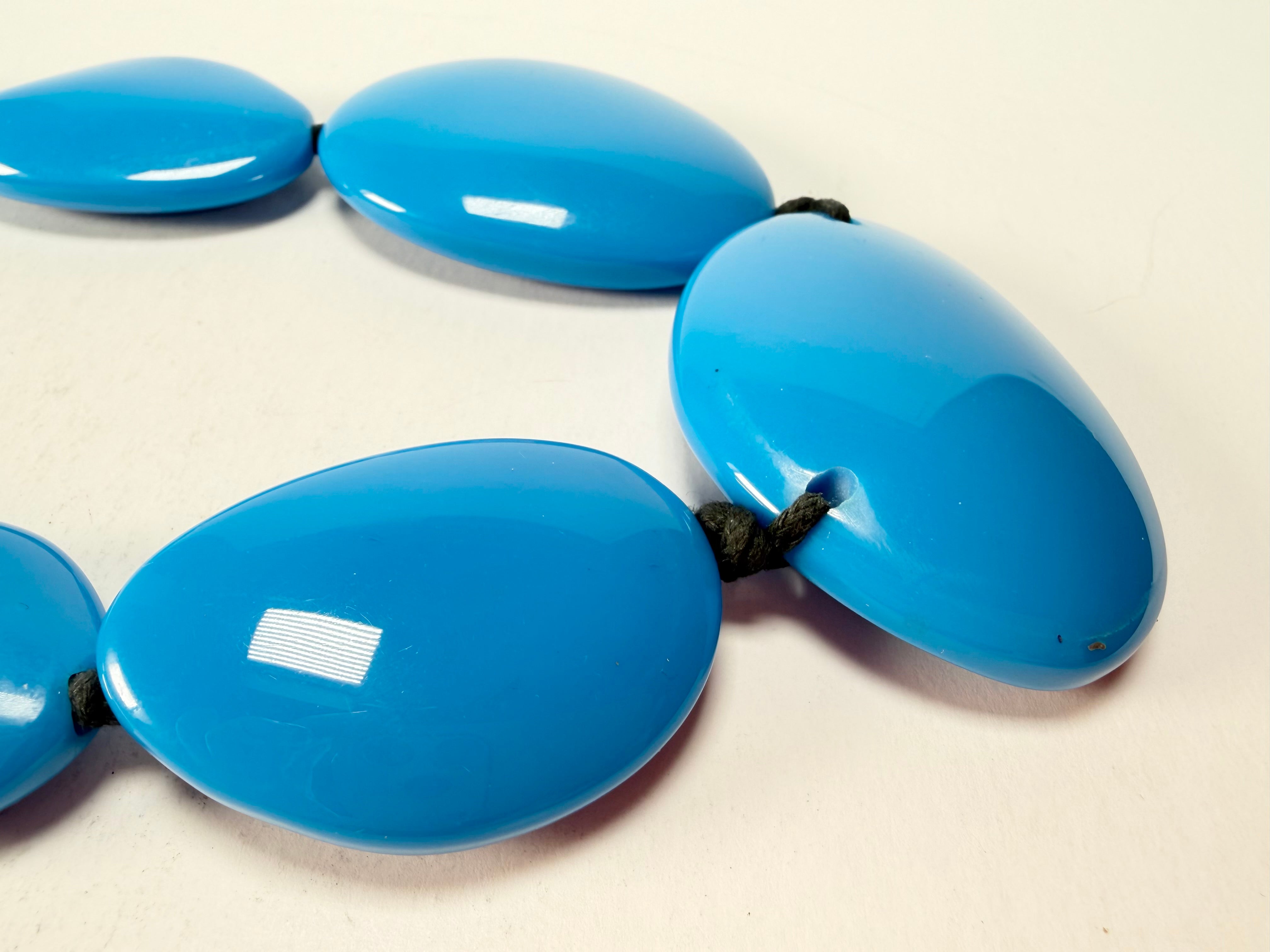 Jackie Brazil "Blue Gloss" Short Flat Riverstones 50cm Necklace ( N3616 )