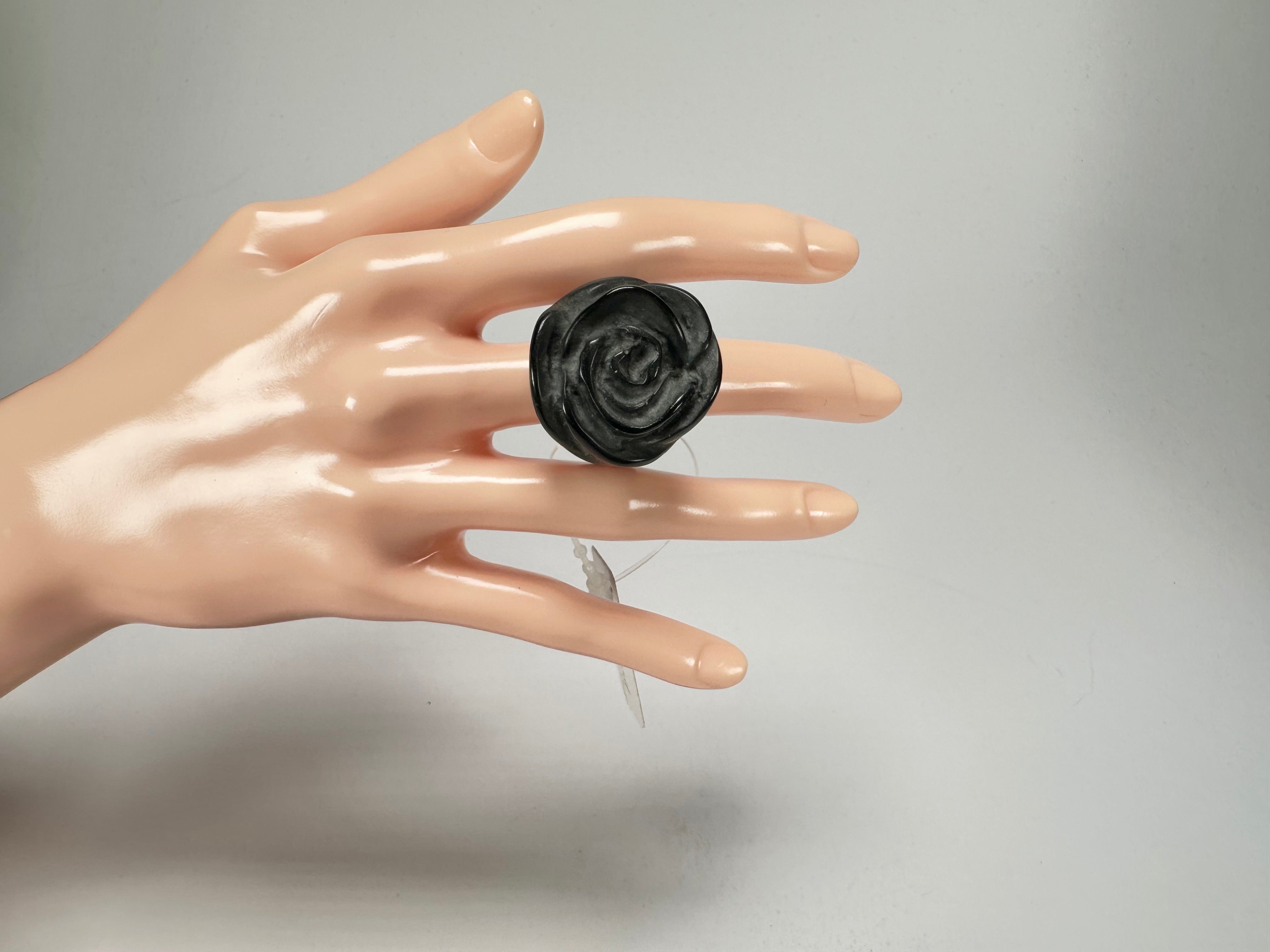 Jackie Brazil "Rose" Black Resin Rose Ring ( R0585 ) Size UK M / US 6