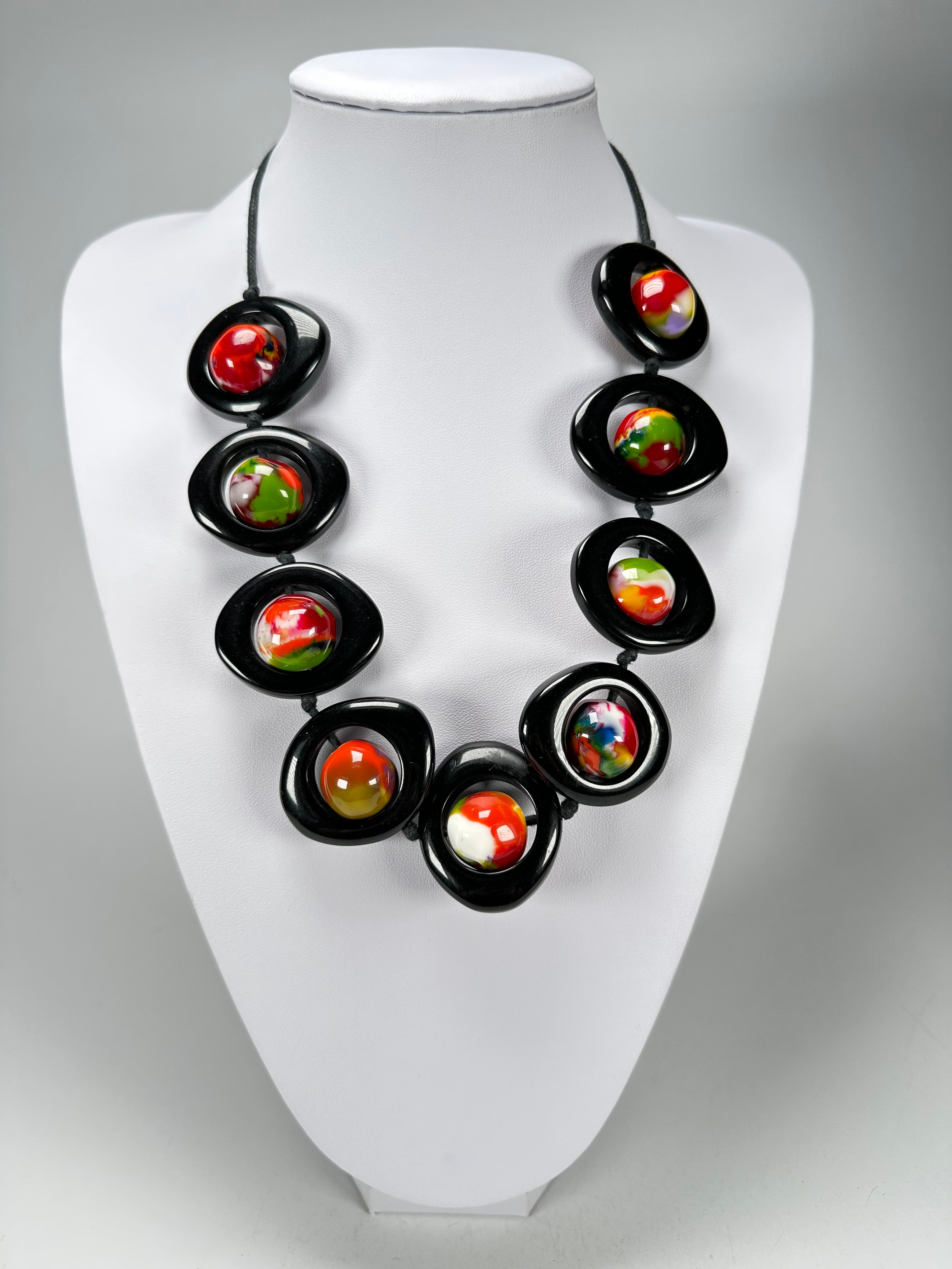 Jackie Brazil "Saturn" Black & Kandinsky Disc & Ball On String Short 50cm Necklace ( N0051 )