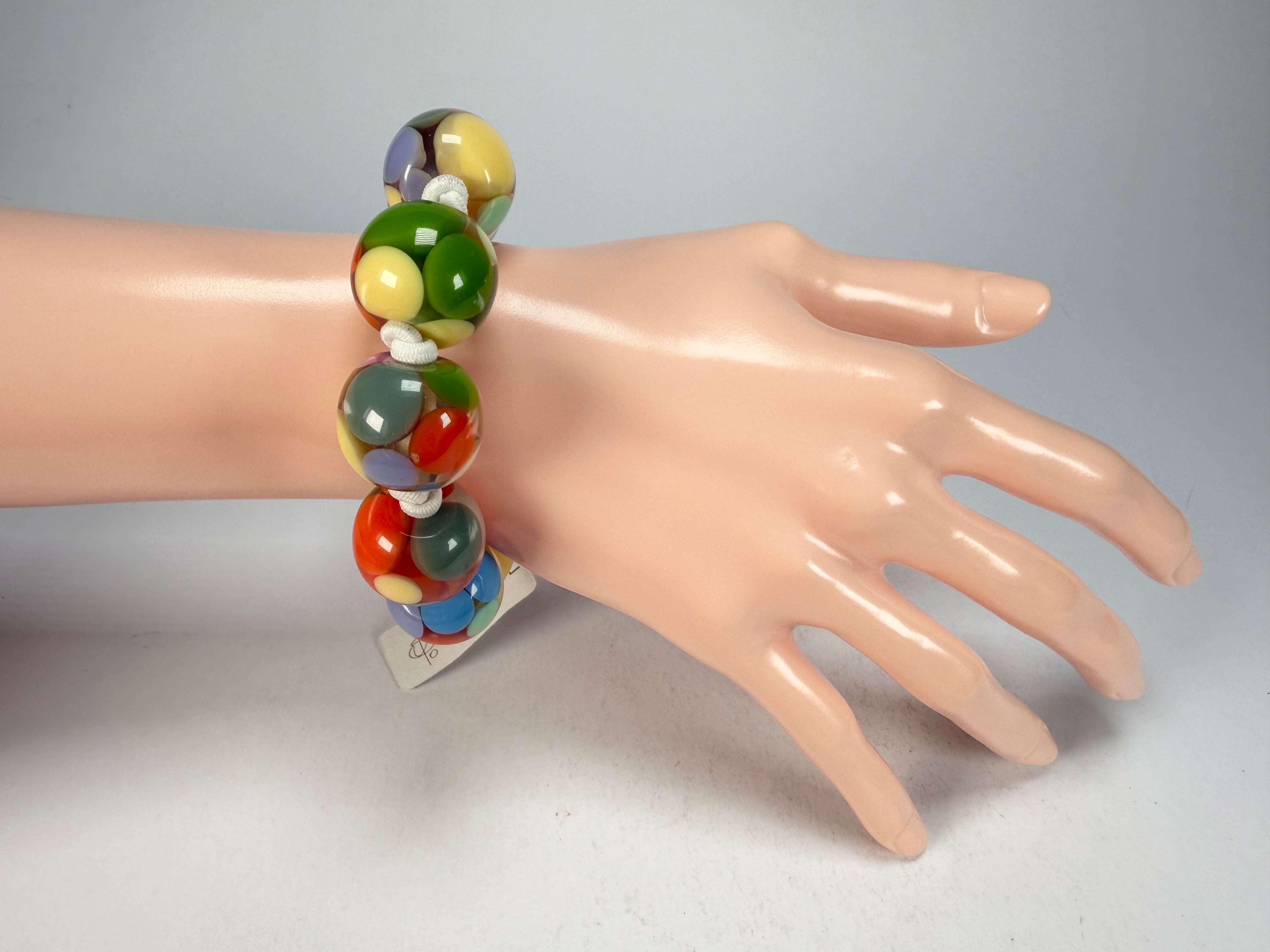 Jackie Brazil "Spots" Spotted Balls On Elastic Resin Bracelet ( B1470 )
