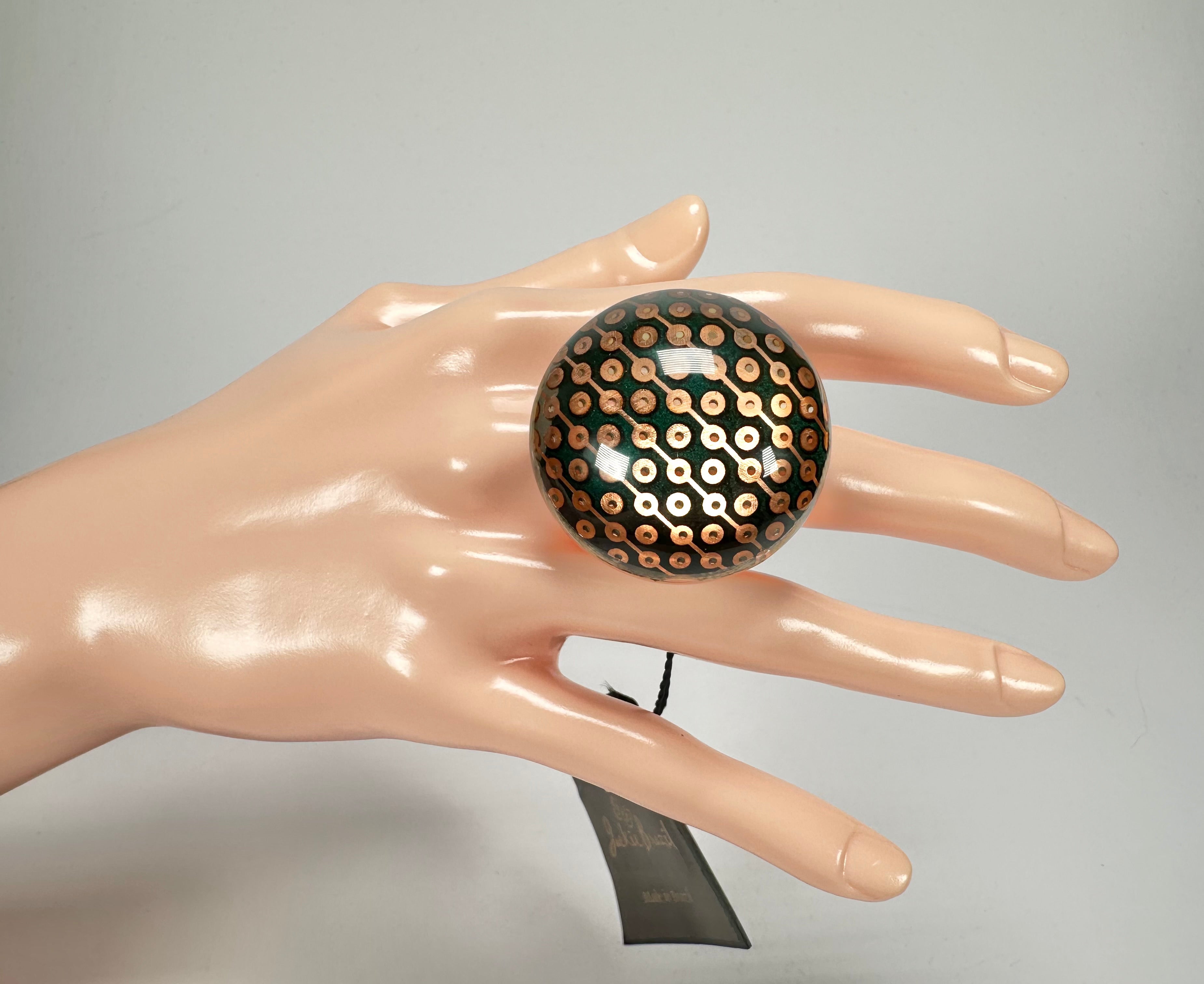 Jackie Brazil "Queen" Digital Oval Round Ring ( R3212 ) Size UK-Q / US-8.5