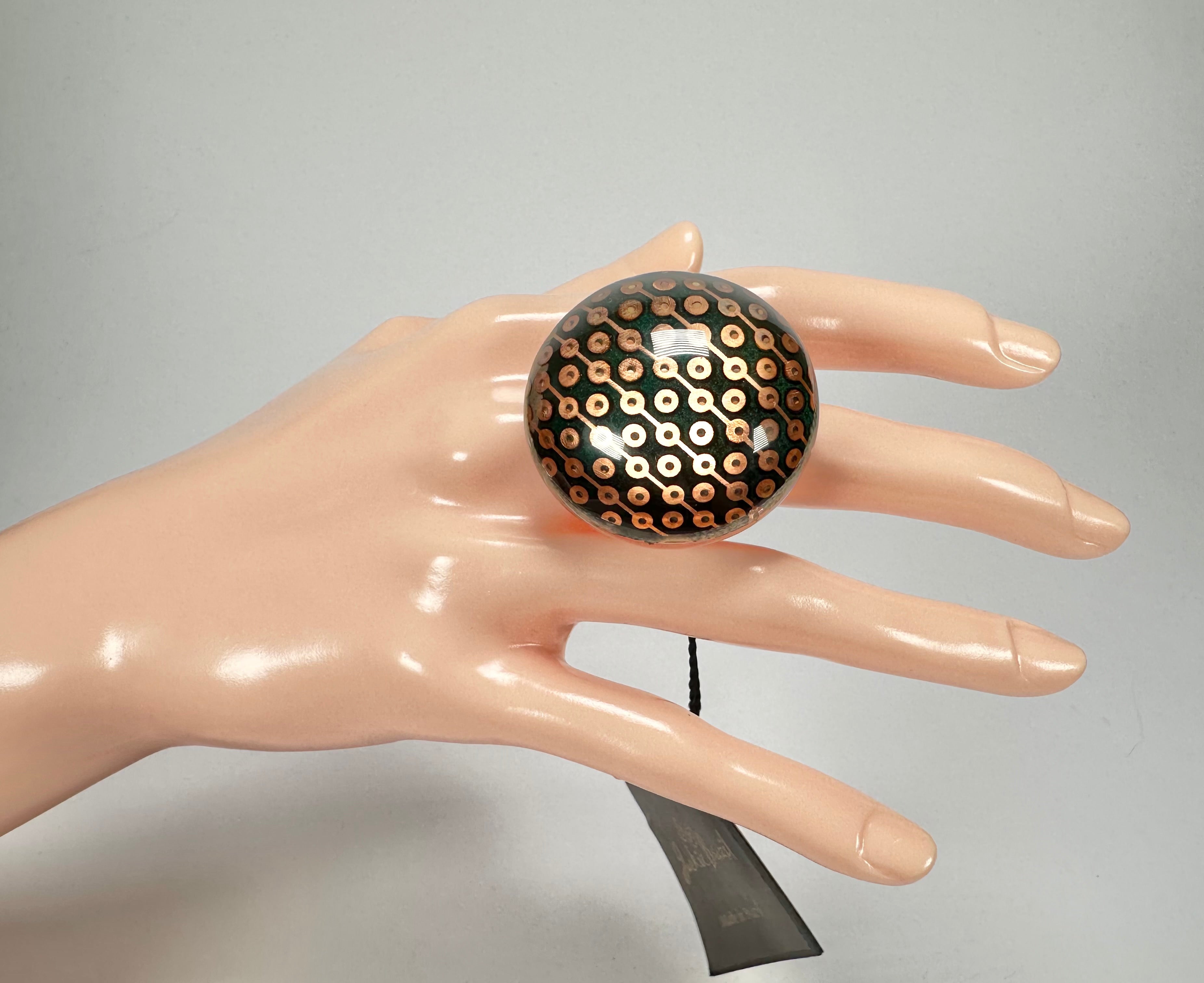 Jackie Brazil "Queen" Digital Oval Round Ring ( R3212 ) Size UK-Q / US-8.5