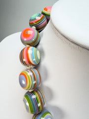 Jackie Brazil "Cat Eyes" Spring Colour Liquorice Balls Resin Necklace 50cm ( N0894 )