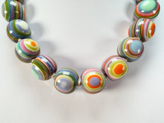 Jackie Brazil "Cat Eyes" Spring Colour Liquorice Balls Resin Necklace 50cm ( N0894 )