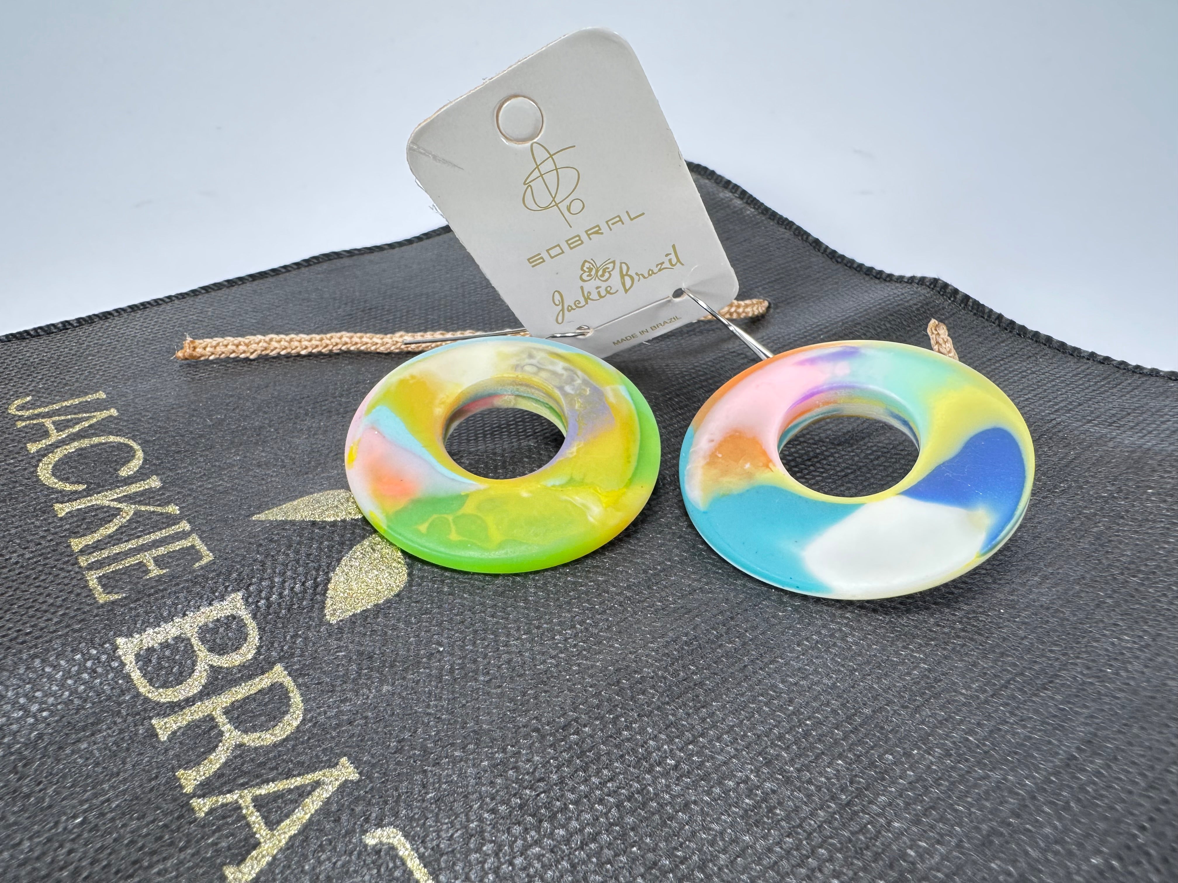 Jackie Brazil "Look" Tropicalia On Hook Resin Earrings ( E2373 )