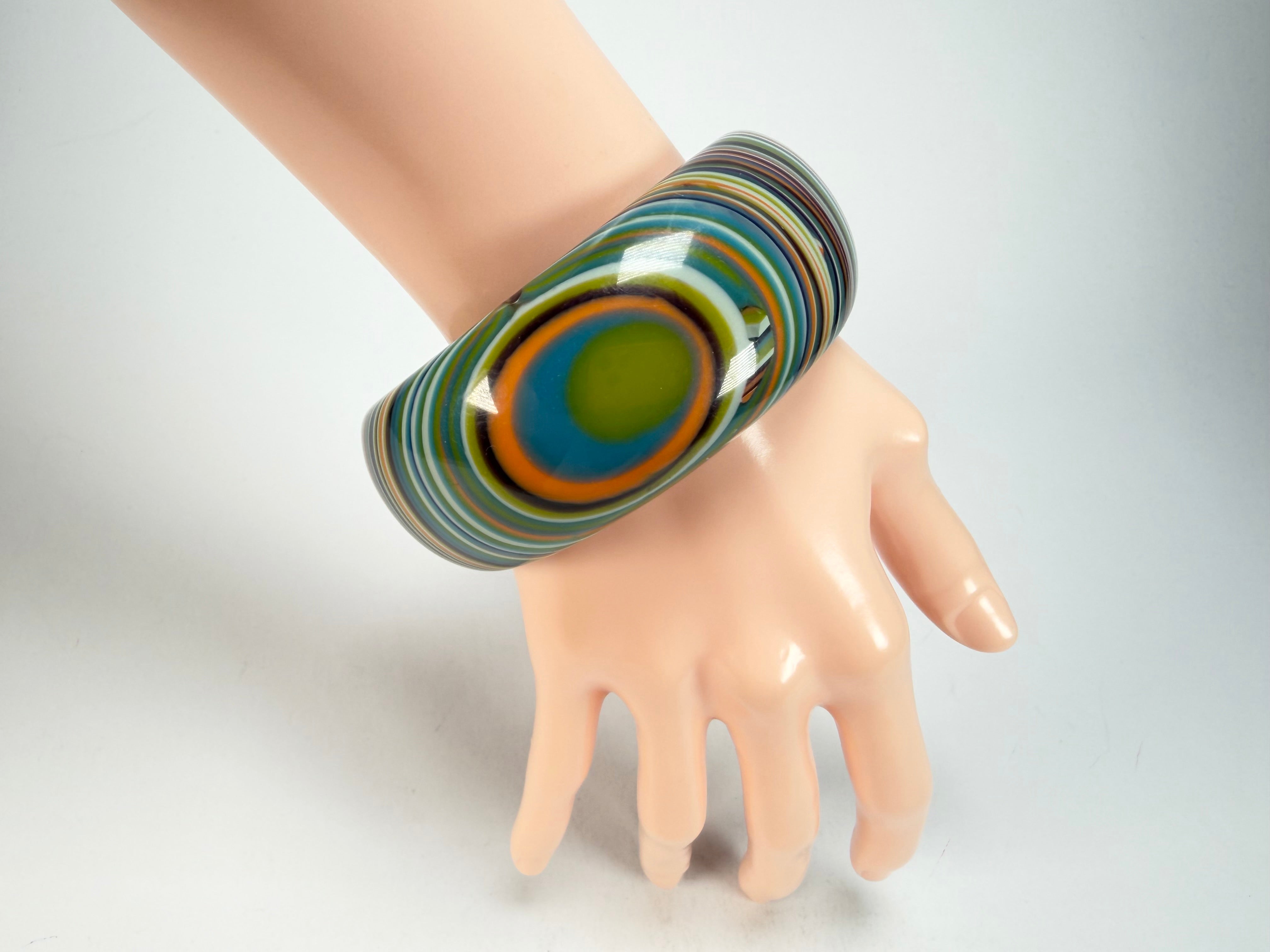 Jackie Brazil "All Sorts "Liquorice w/Cat Eye Winter Mix 3.4cm Bangle ( B2444 )