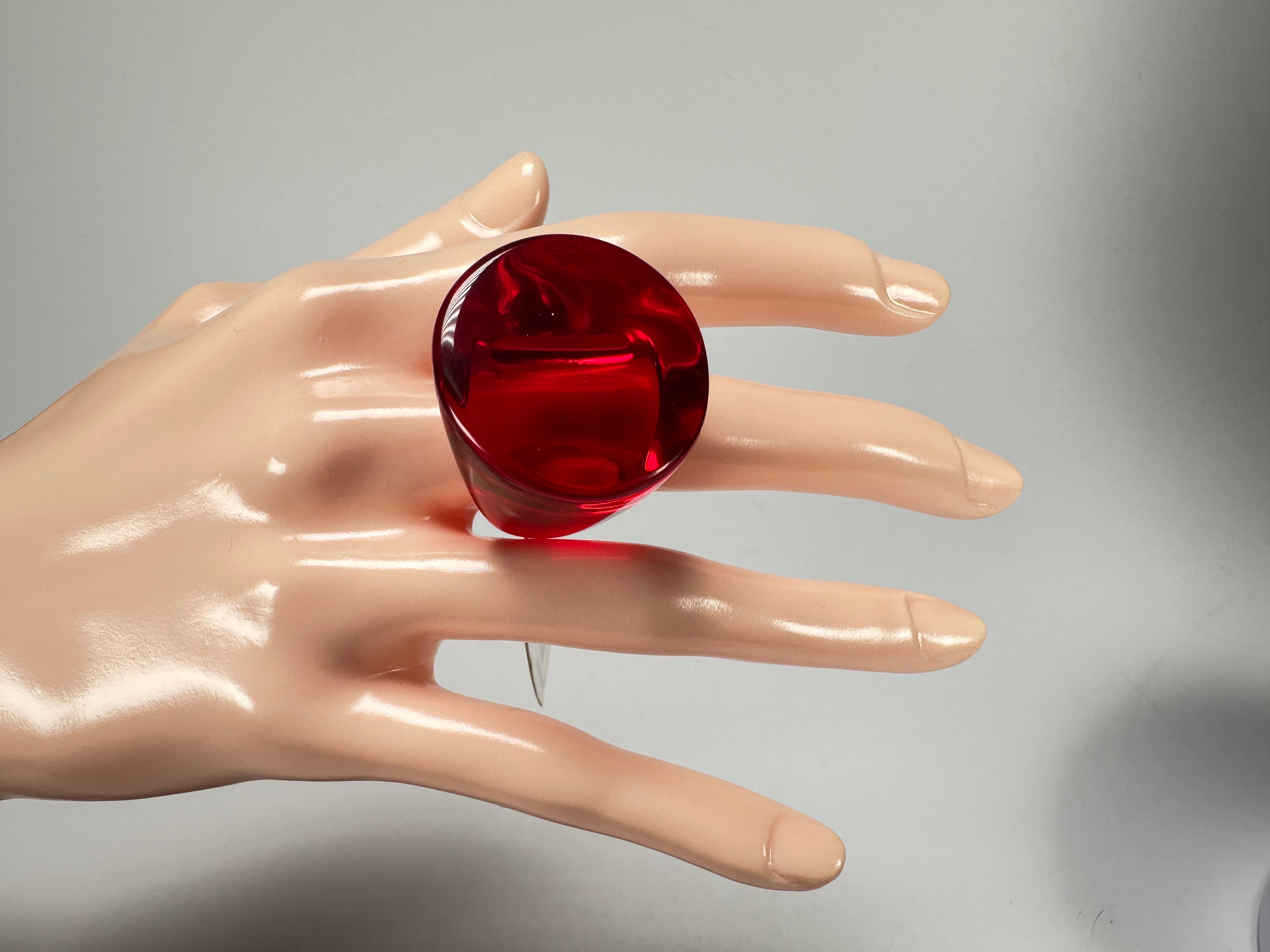 Jackie Brazil "Stomp" Large Round Transparent Red Resin  Ring ( R0360 ) Size UK N / US 7