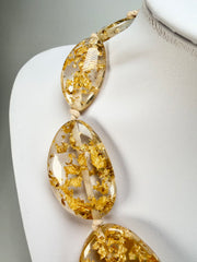 Jackie Brazil "Gold Flakes" Short Flat Riverstones 50cm Necklace ( N3616 )