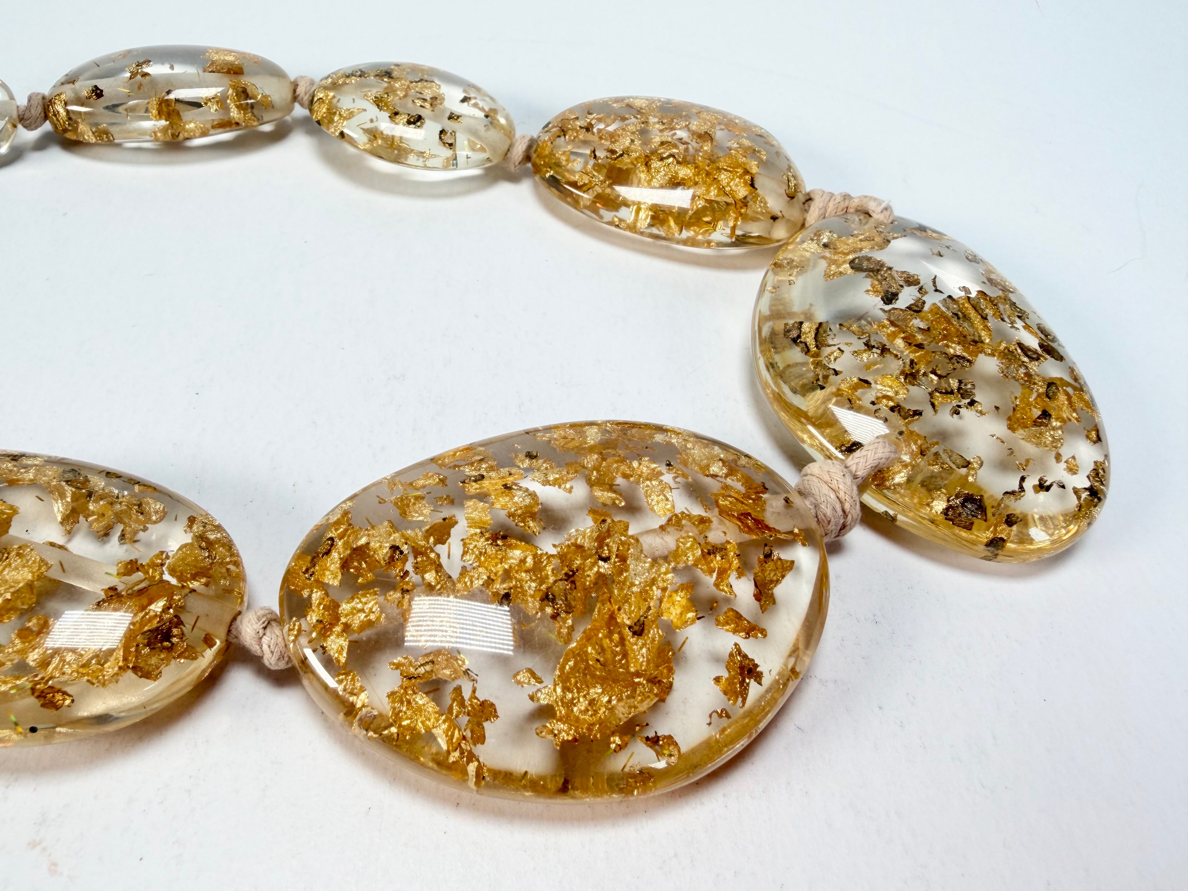 Jackie Brazil "Gold Flakes" Short Flat Riverstones 50cm Necklace ( N3616 )