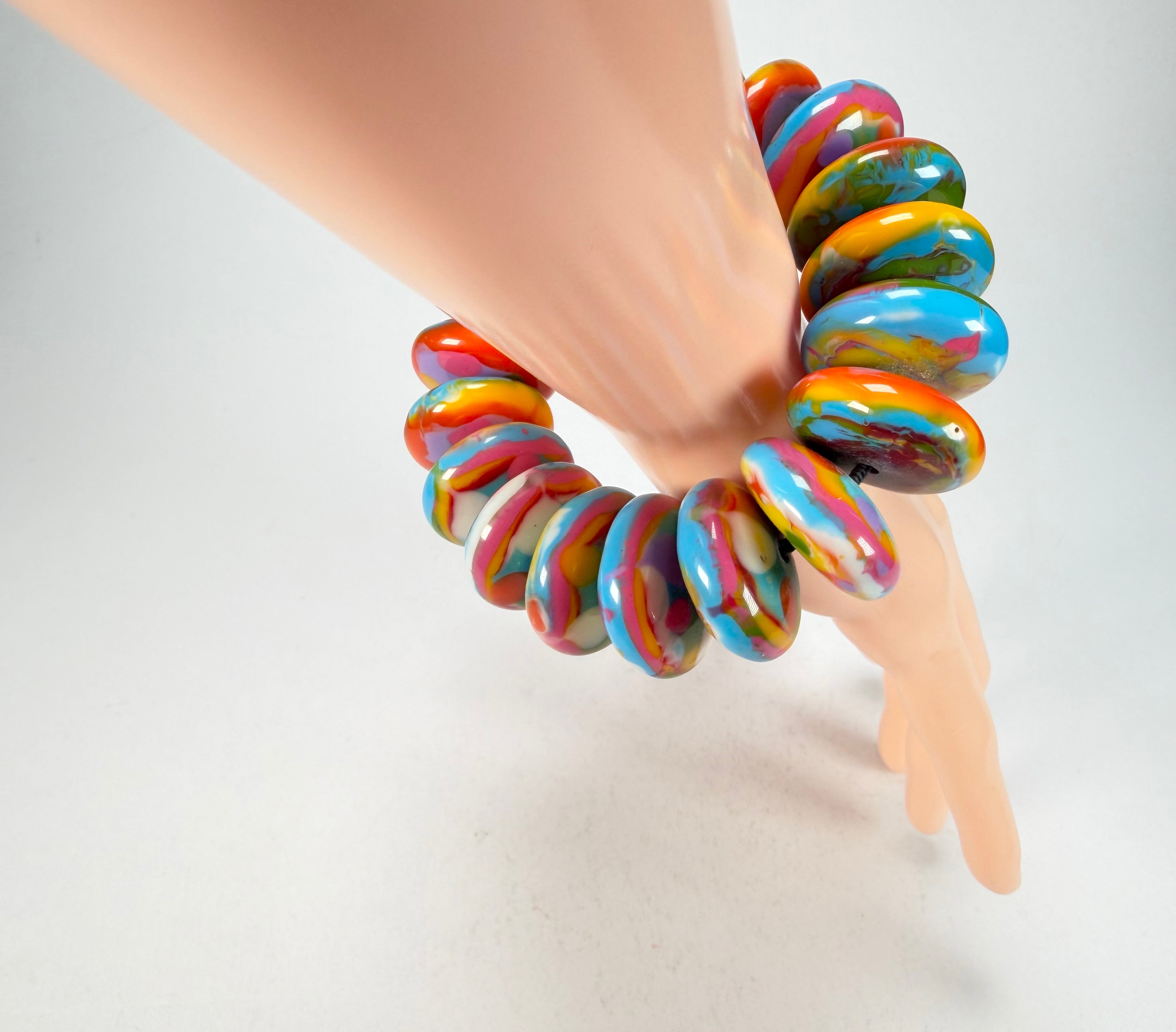 Jackie Brazil "Ana" Kandinsky Elasticated Wheels Resin Bracelet ( B0910 )