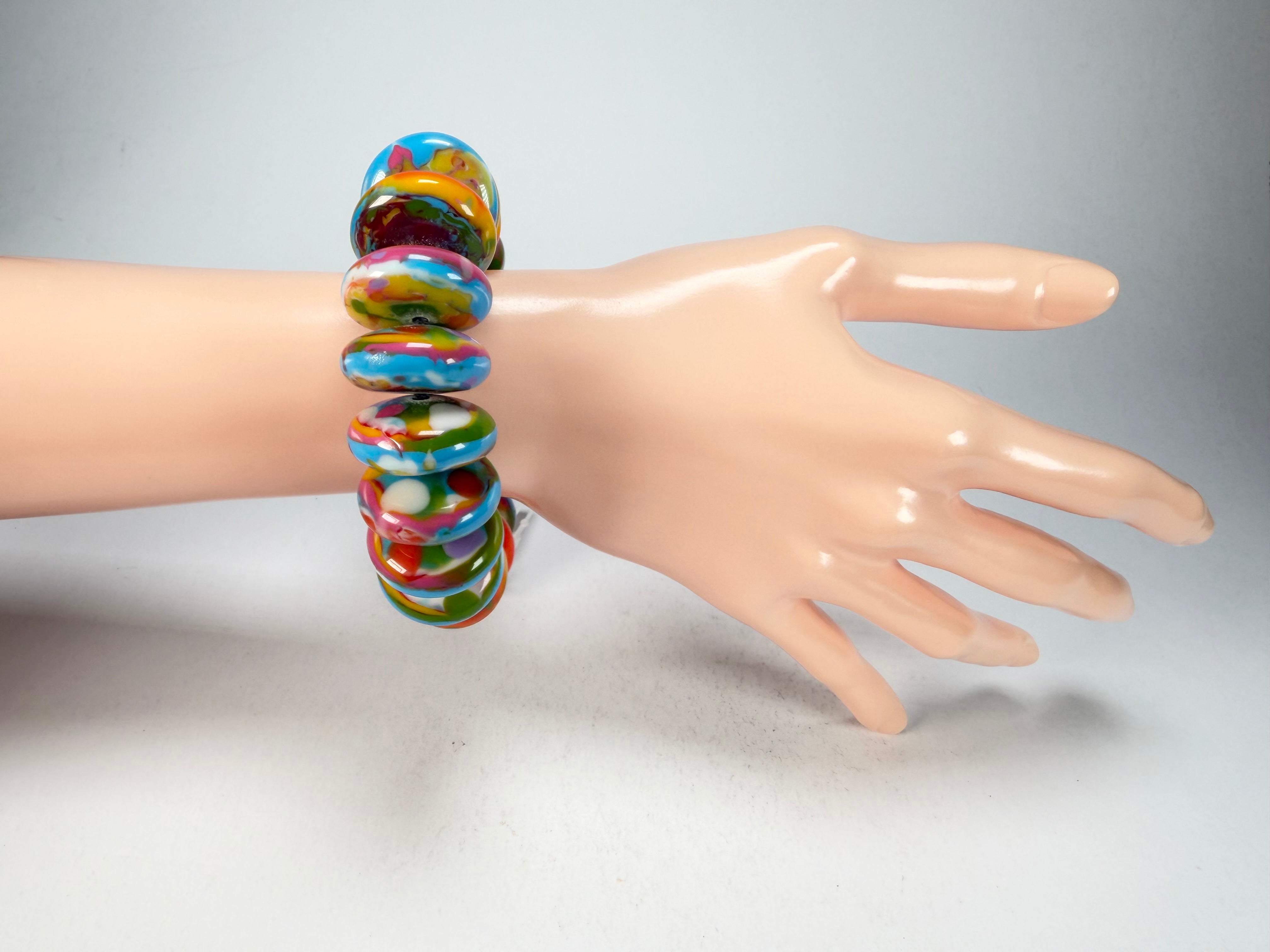 Jackie Brazil "Ana" Kandinsky Elasticated Wheels Resin Bracelet ( B0910 )