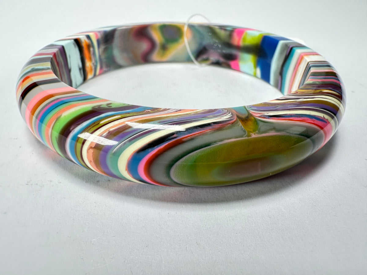 Jackie Brazil "Thin Cat Eye" Liquorice Allsorts with Cat Eye Spring Colour 1.3cm Resin Bangle ( B1151 )