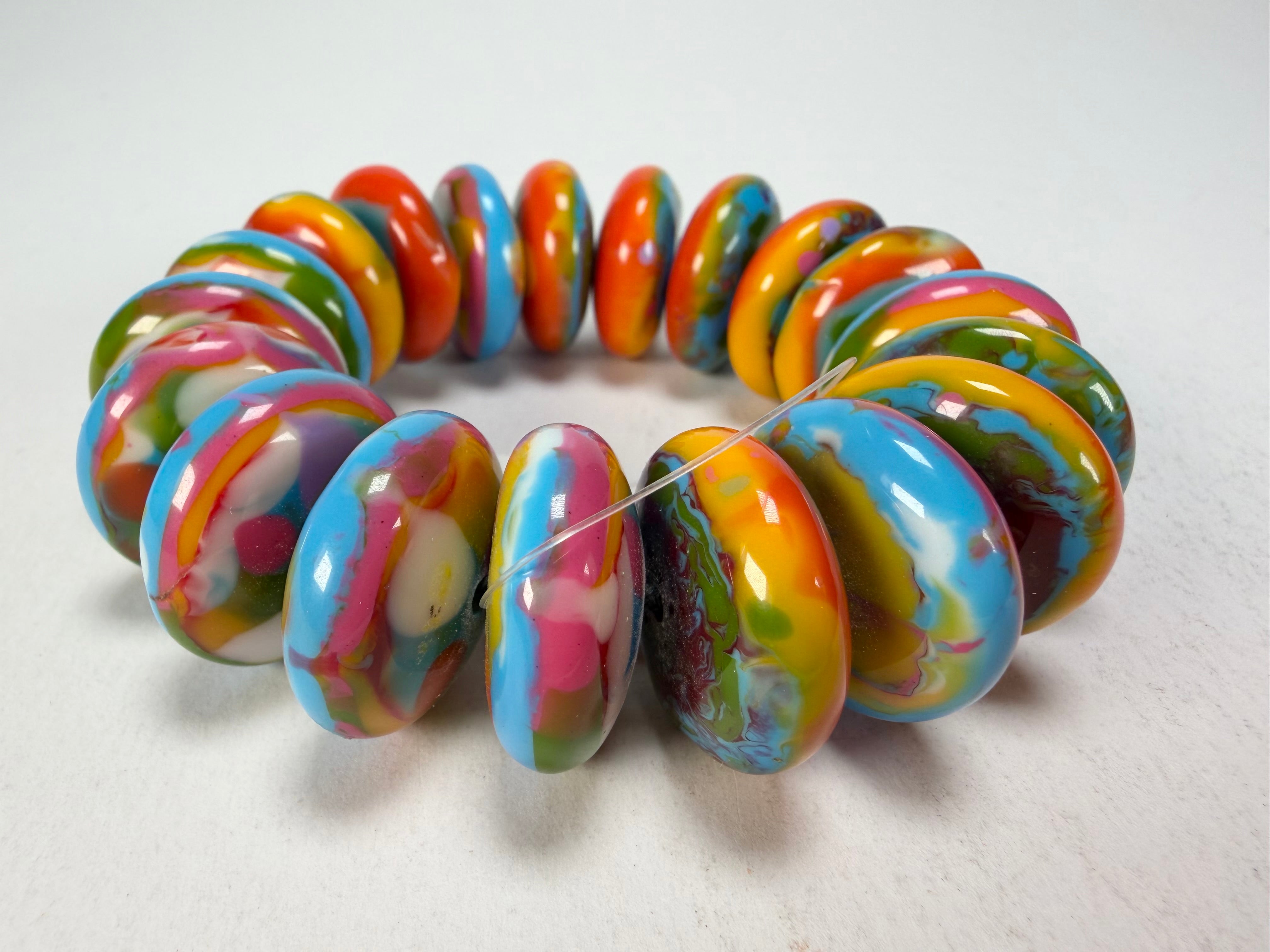 Jackie Brazil "Ana" Kandinsky Elasticated Wheels Resin Bracelet ( B0910 )