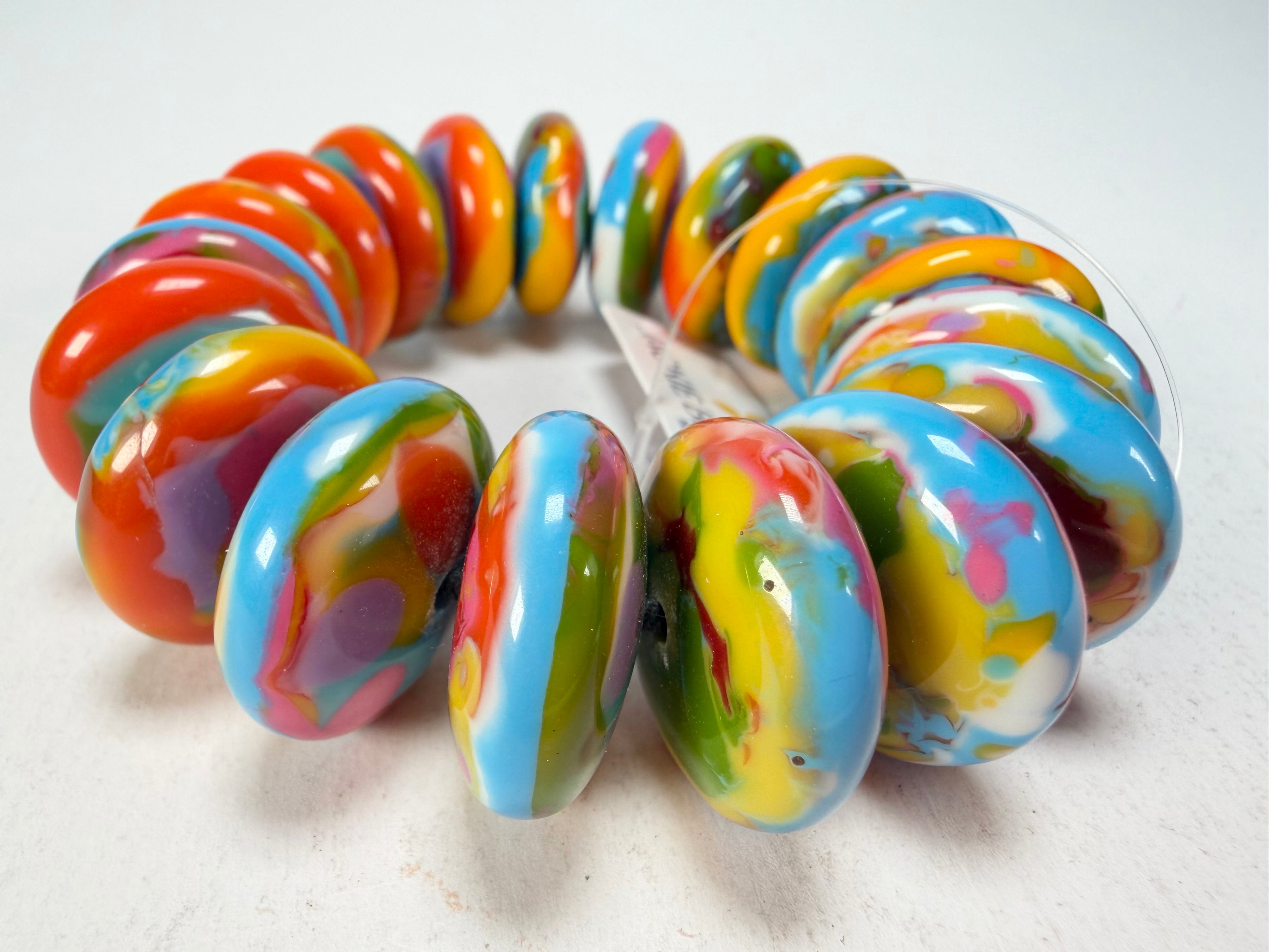 Jackie Brazil "Ana" Kandinsky Elasticated Wheels Resin Bracelet ( B0910 )