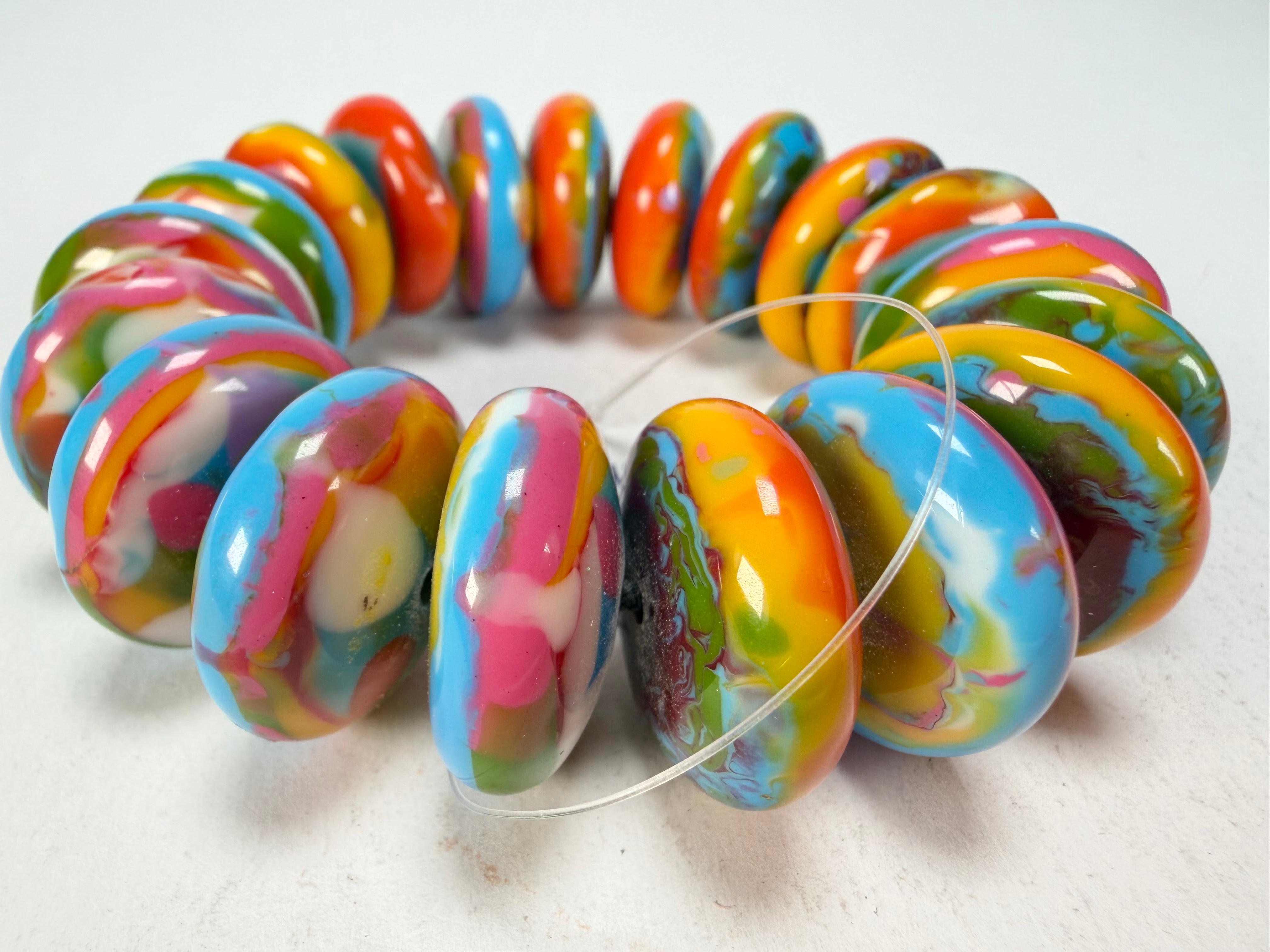 Jackie Brazil "Ana" Kandinsky Elasticated Wheels Resin Bracelet ( B0910 )