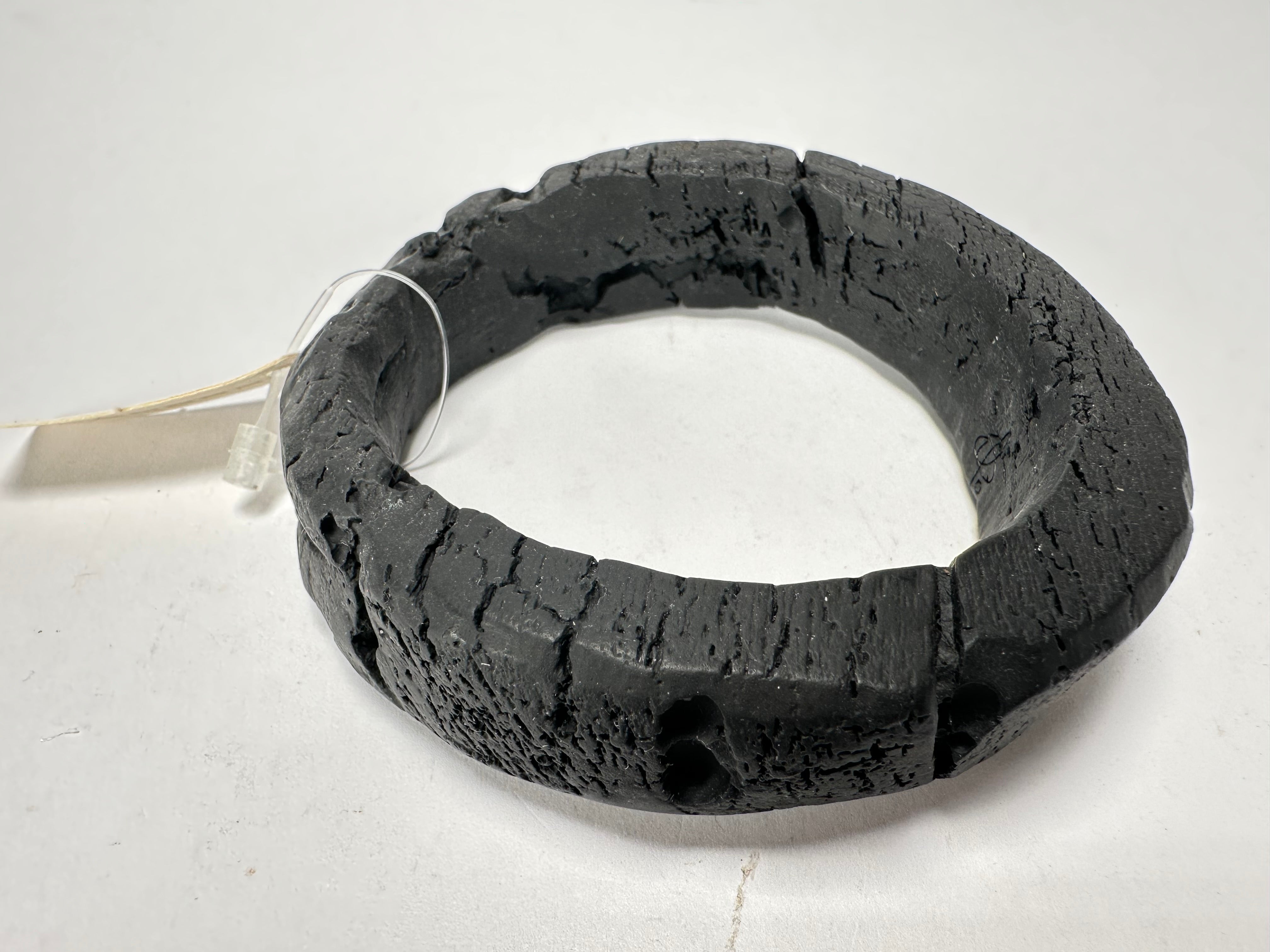 Jackie Brazil "Dark Black" Charcoal Donut Solid Round Thin Bangle ( B2875 )