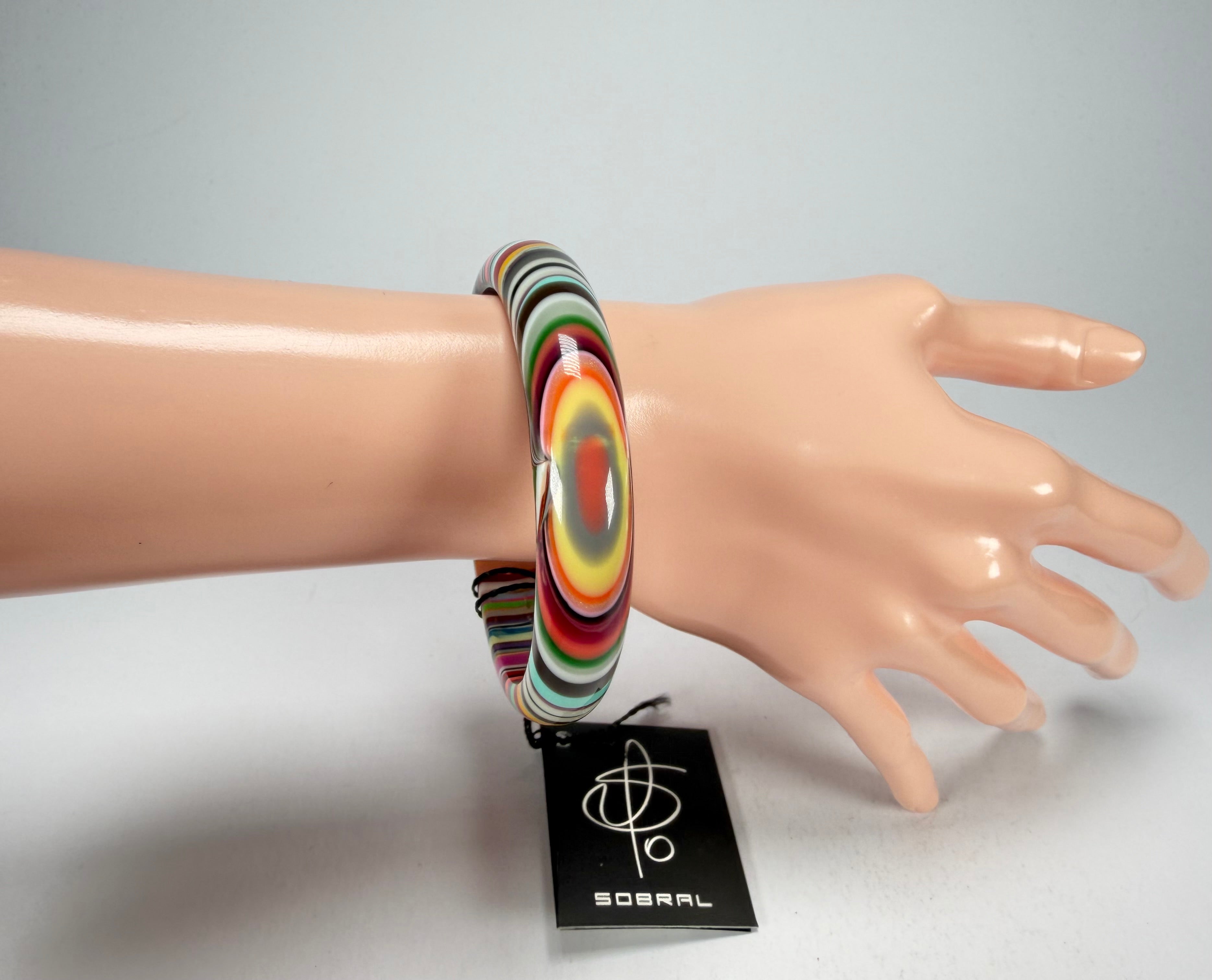 Jackie Brazil "Thin Cat Eye" Liquorice Allsorts with Cat Eye Mix Colours 1.3cm Resin Bangle ( B1151 )