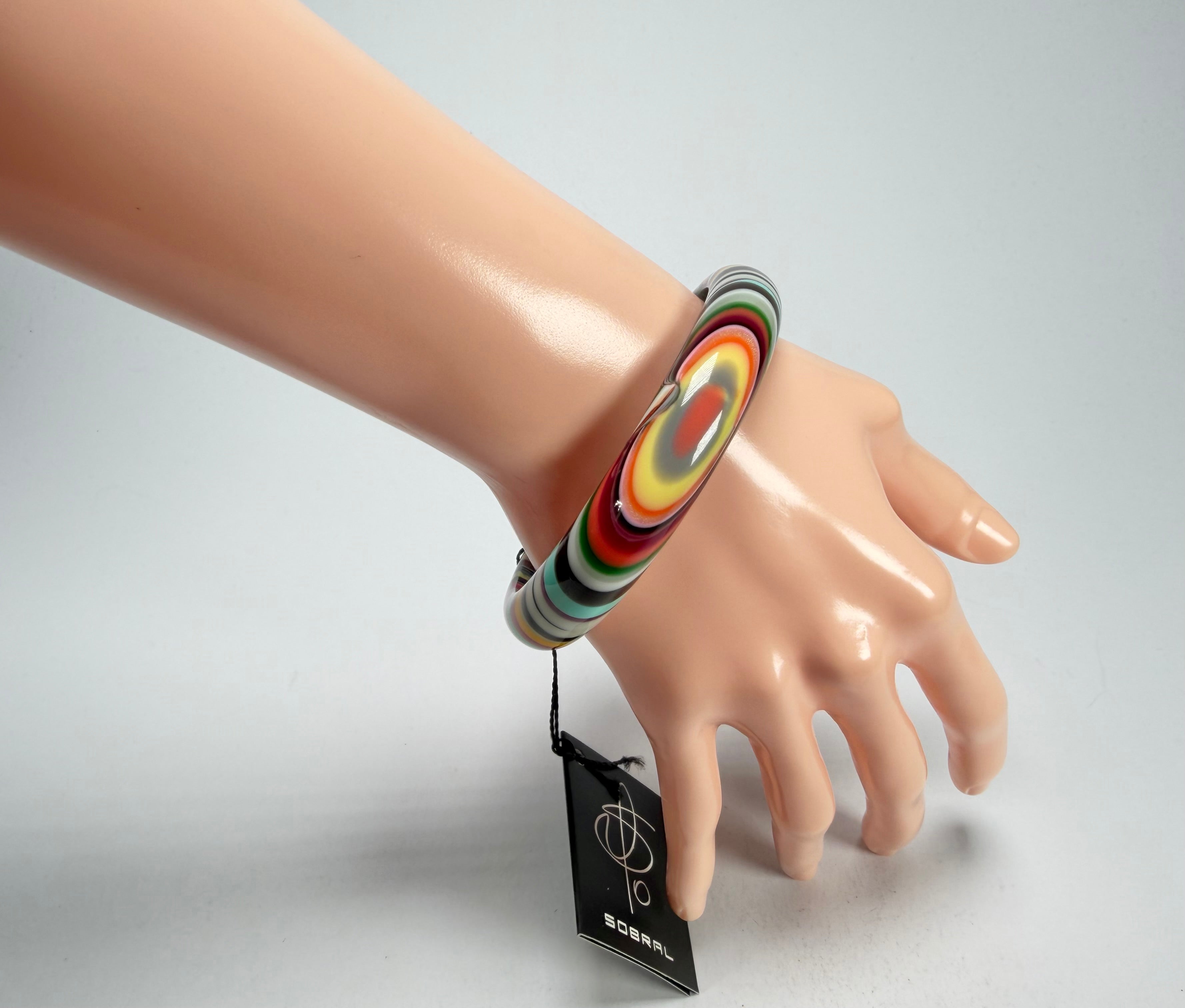 Jackie Brazil "Thin Cat Eye" Liquorice Allsorts with Cat Eye Mix Colours 1.3cm Resin Bangle ( B1151 )