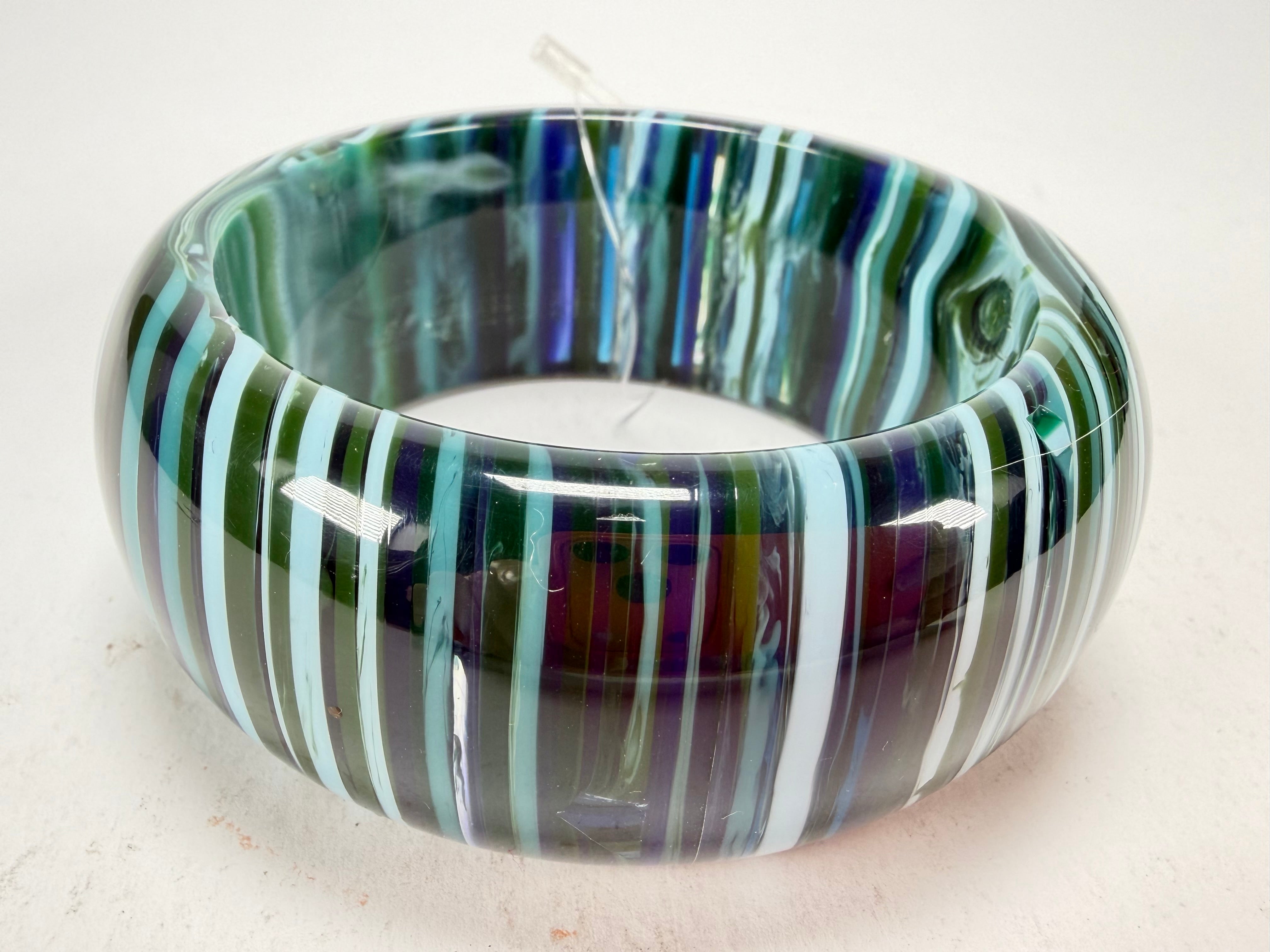 Jackie Brazil "All Sorts "Liquorice w/Cat Eye Blue Mix 3.4cm Bangle ( B2444 )