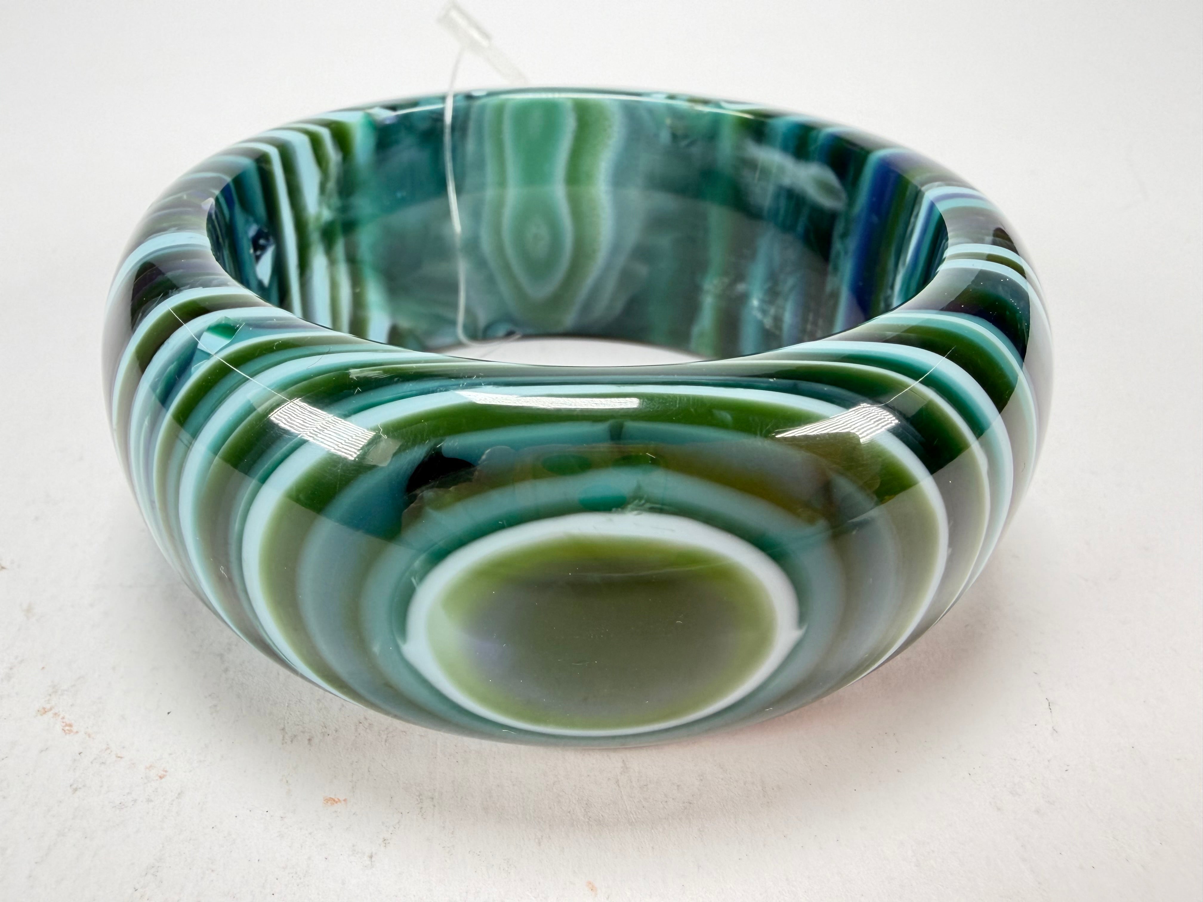 Jackie Brazil "All Sorts "Liquorice w/Cat Eye Blue Mix 3.4cm Bangle ( B2444 )