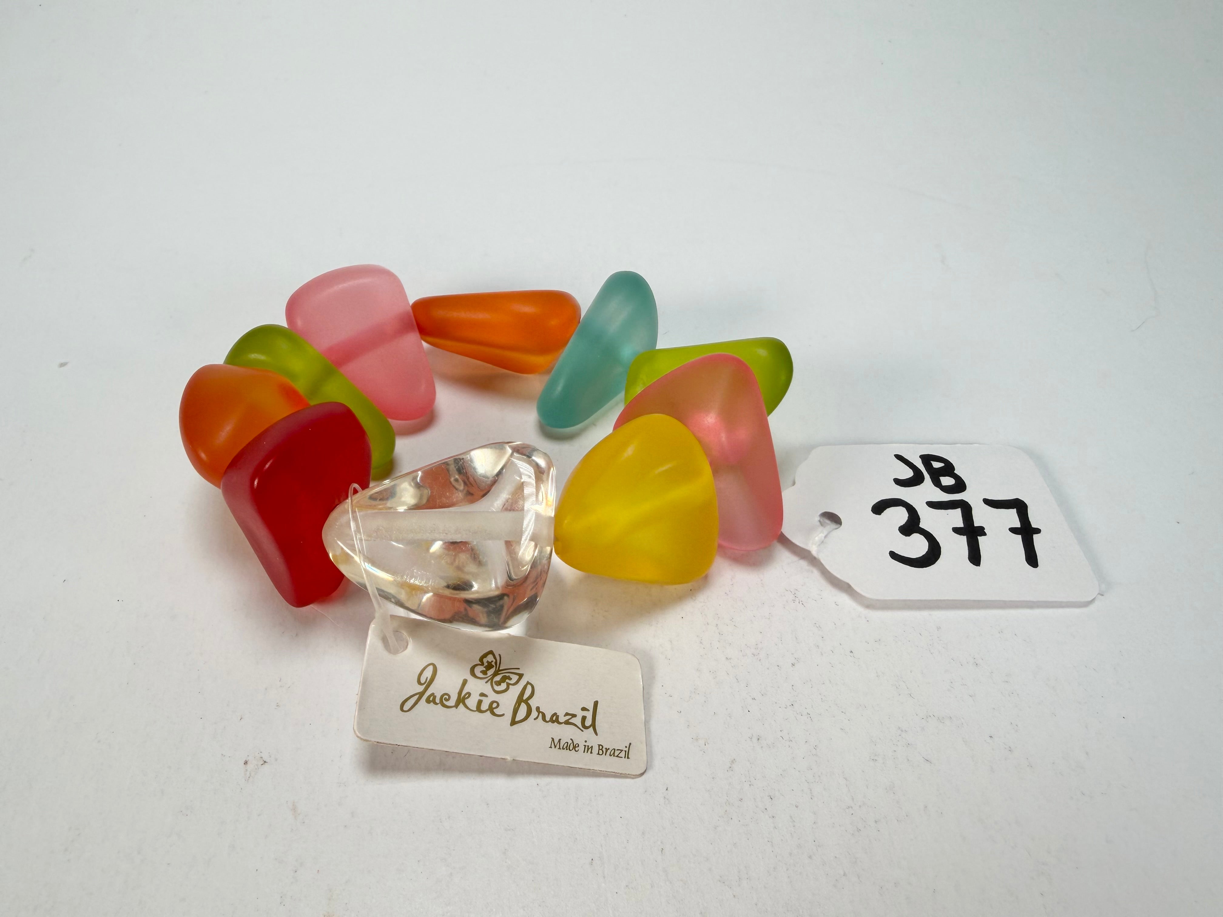 Jackie Brazil "Diamonds" Transparent Summer Frost Flintstone Bone Bracelet ( B0211 )