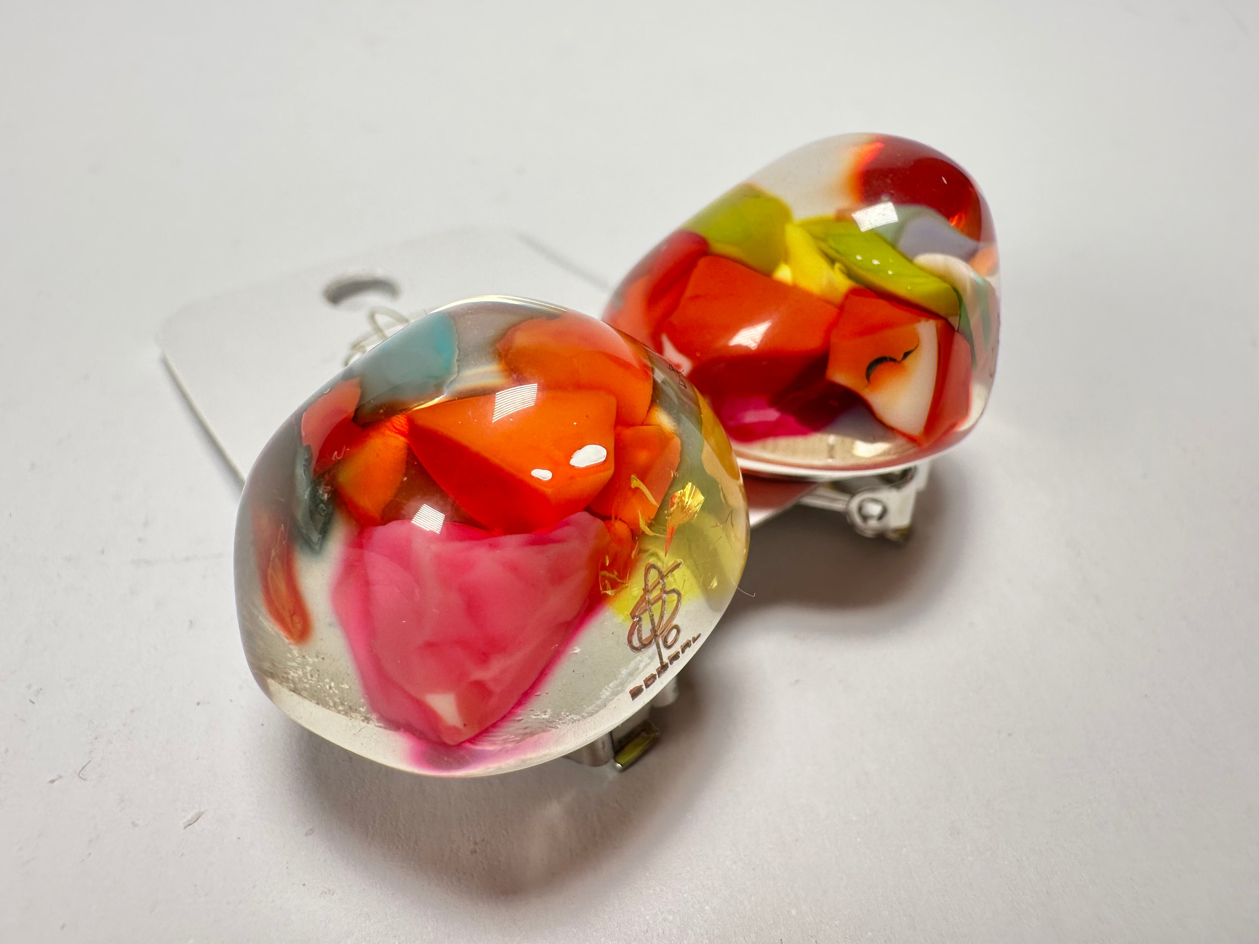Jackie Brazil "Moda" Cascade  Abstract Clip On Resin Earrings ( E2962 )