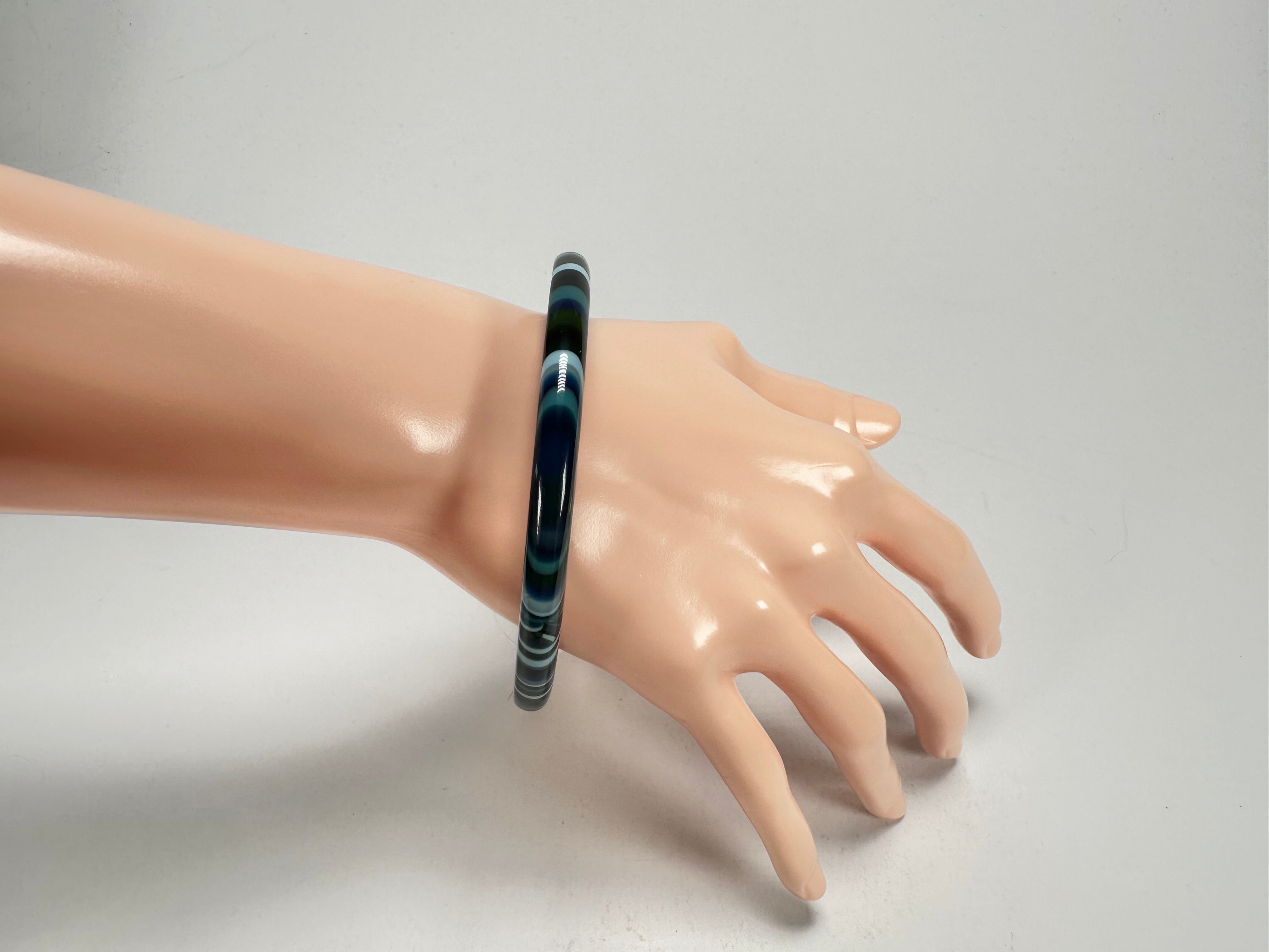 Jackie Brazil "Olympic Circles" Liquorice Allsorts Blue Mix 0.5cm Resin Bangle ( B2336 )
