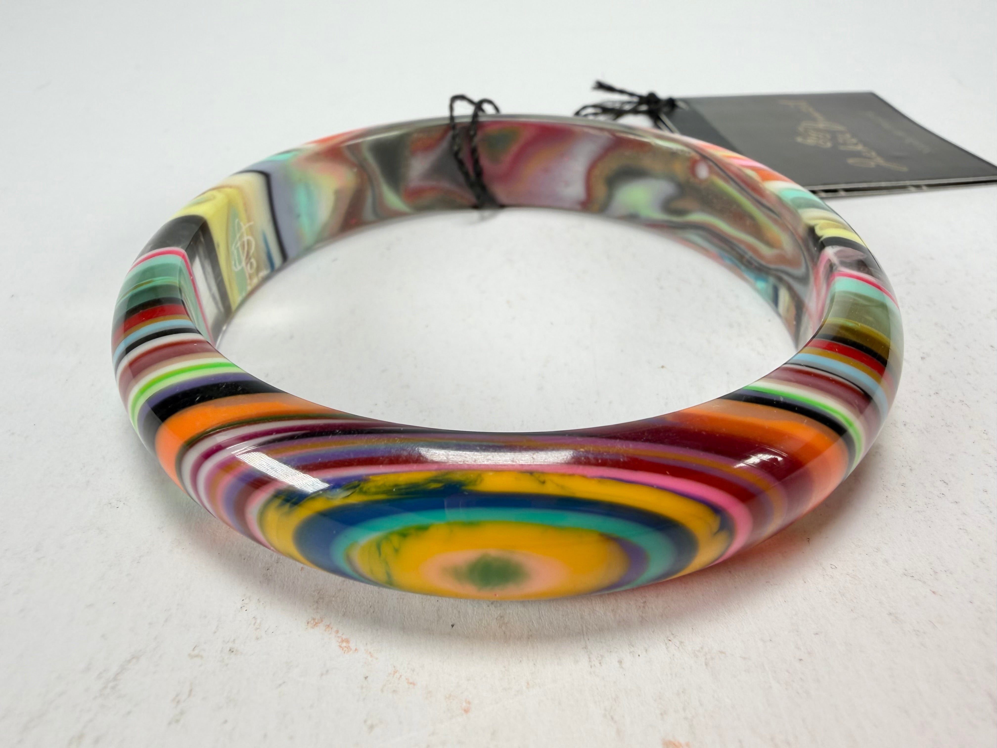 Jackie Brazil "Thin Cat Eye" Liquorice Allsorts with Cat Eye Mix Colours 1.3cm Resin Bangle ( B1151 )