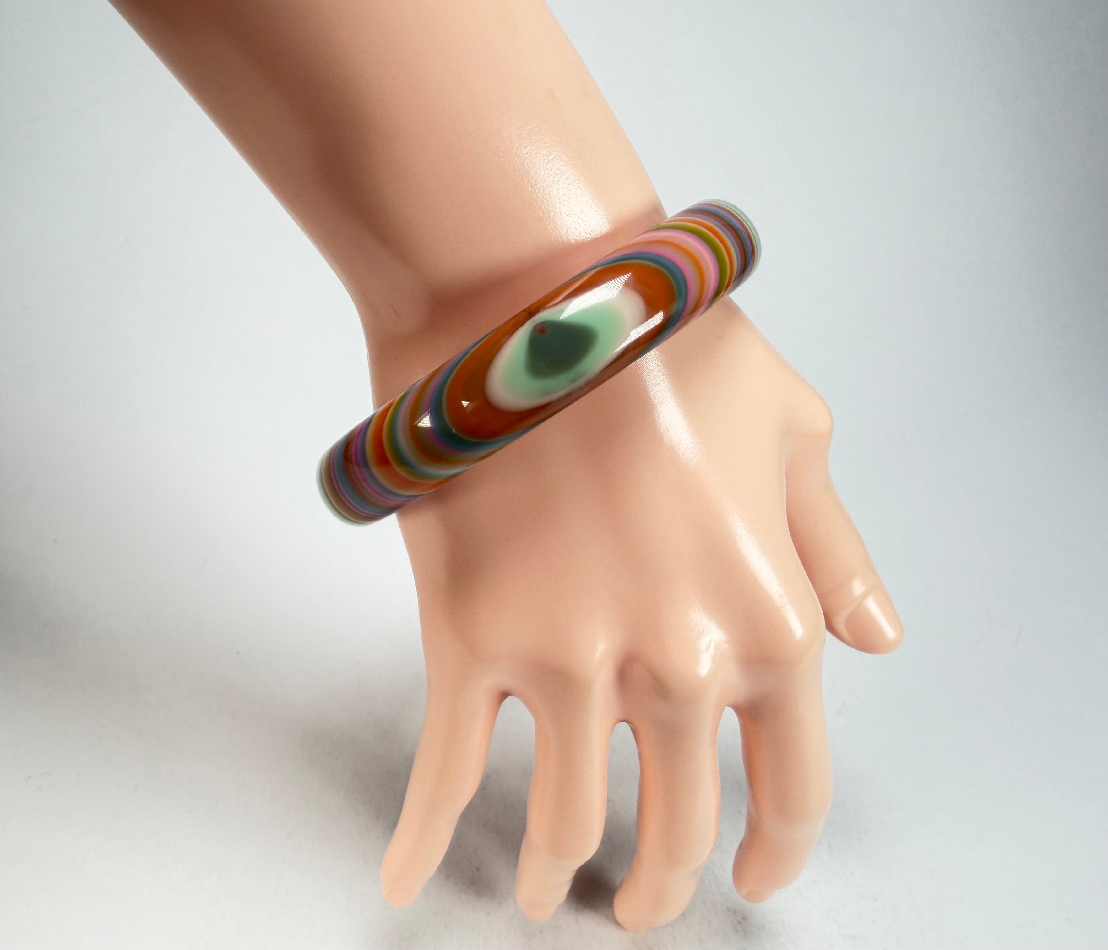 Jackie Brazil "Thin Cat Eye" Liquorice Allsorts with Cat Eye Spring Colour 1.3cm Resin Bangle ( B1151 )