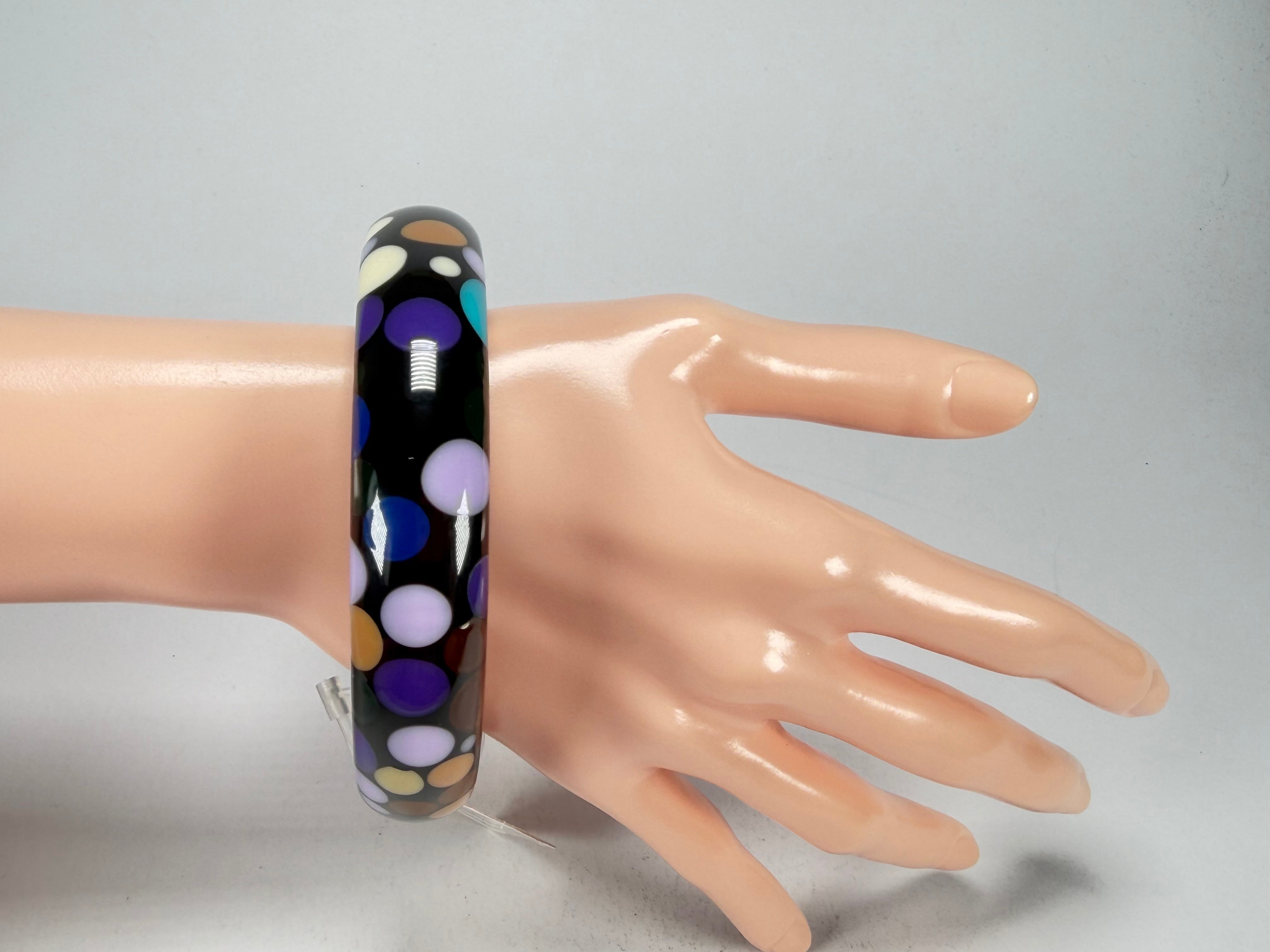 Jackie Brazil "Shinny Spotted" Black & Mix Spots Solid Round Resin 1.7cm Bangle ( B1726 )