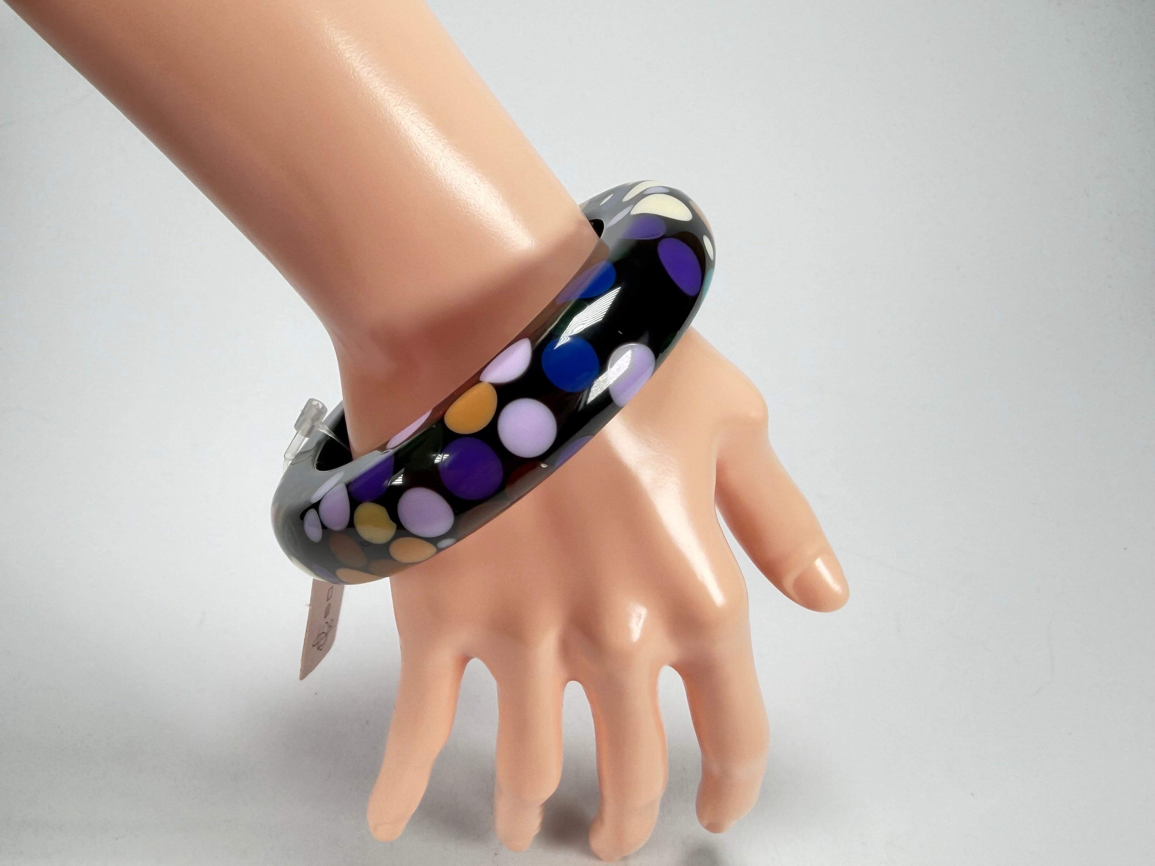 Jackie Brazil "Shinny Spotted" Black & Mix Spots Solid Round Resin 1.7cm Bangle ( B1726 )