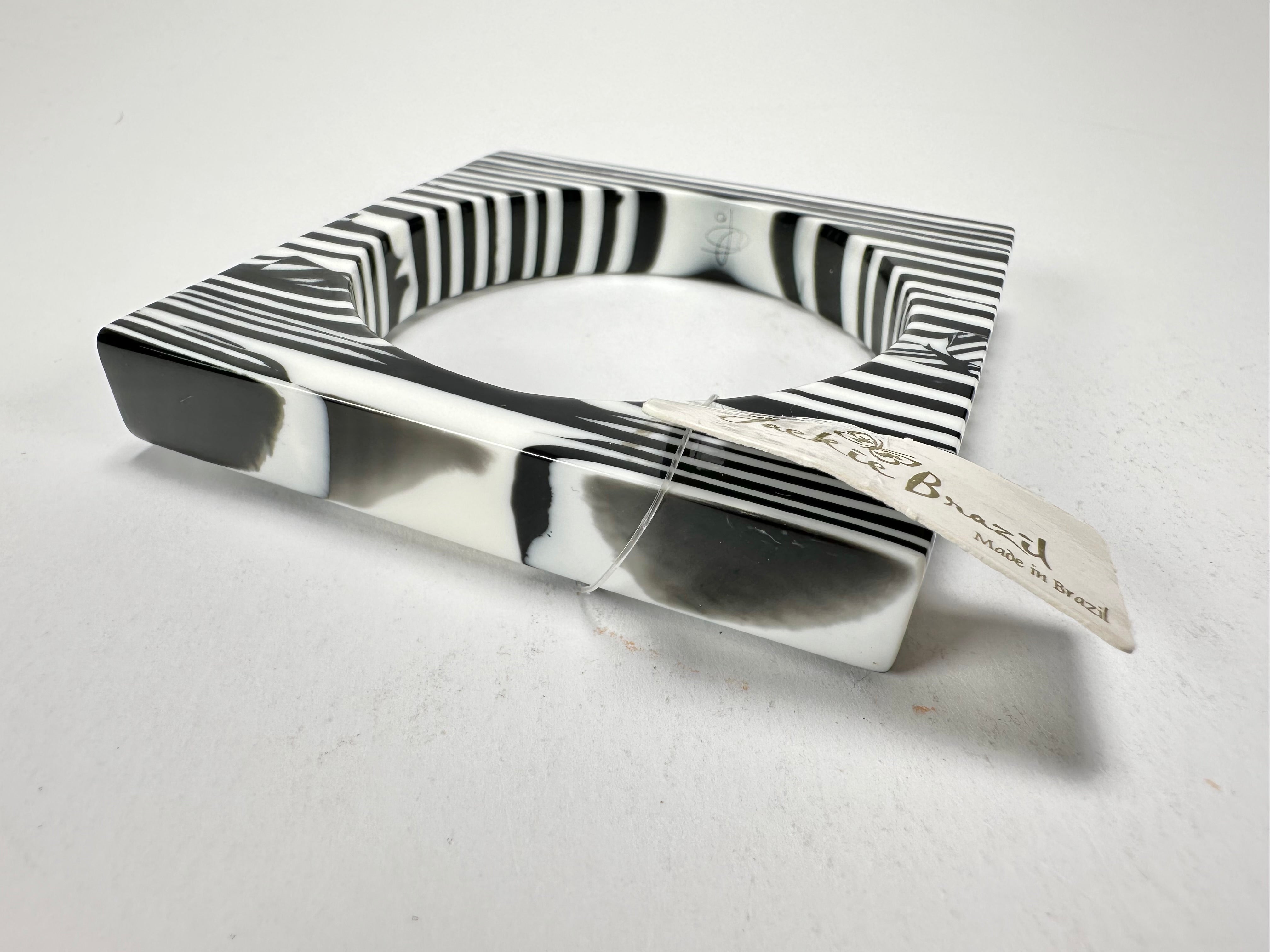 Jackie Brazil "Zebra" Liquorice Allsorts Black & White Striped 1.3cm Square Resin Bangle ( B2142 )