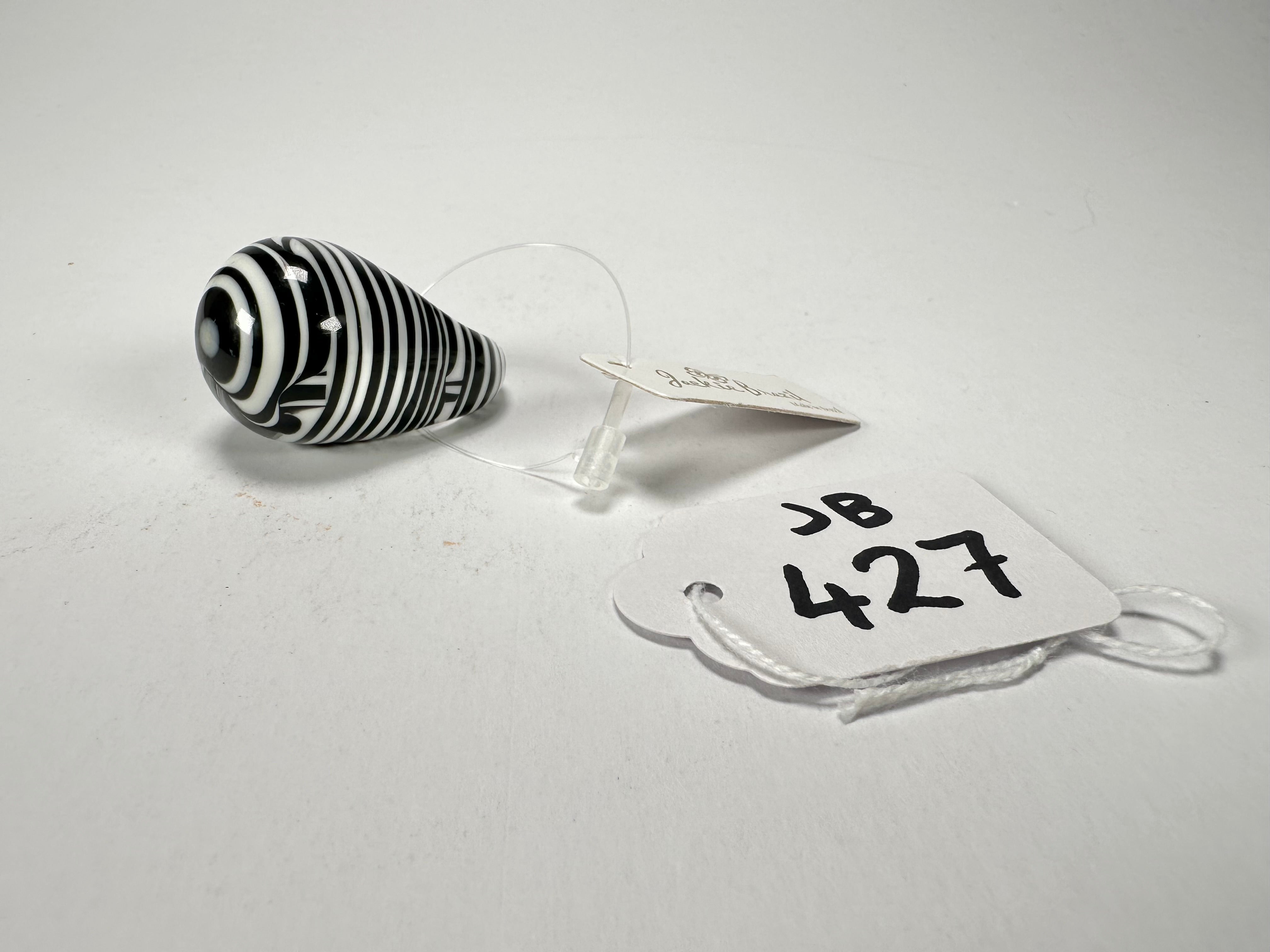 Jackie Brazil "Cat Eye" Liquorice Black & White Mix Large Domed Resin Ring ( R1159 ) UK P / USA 7.5