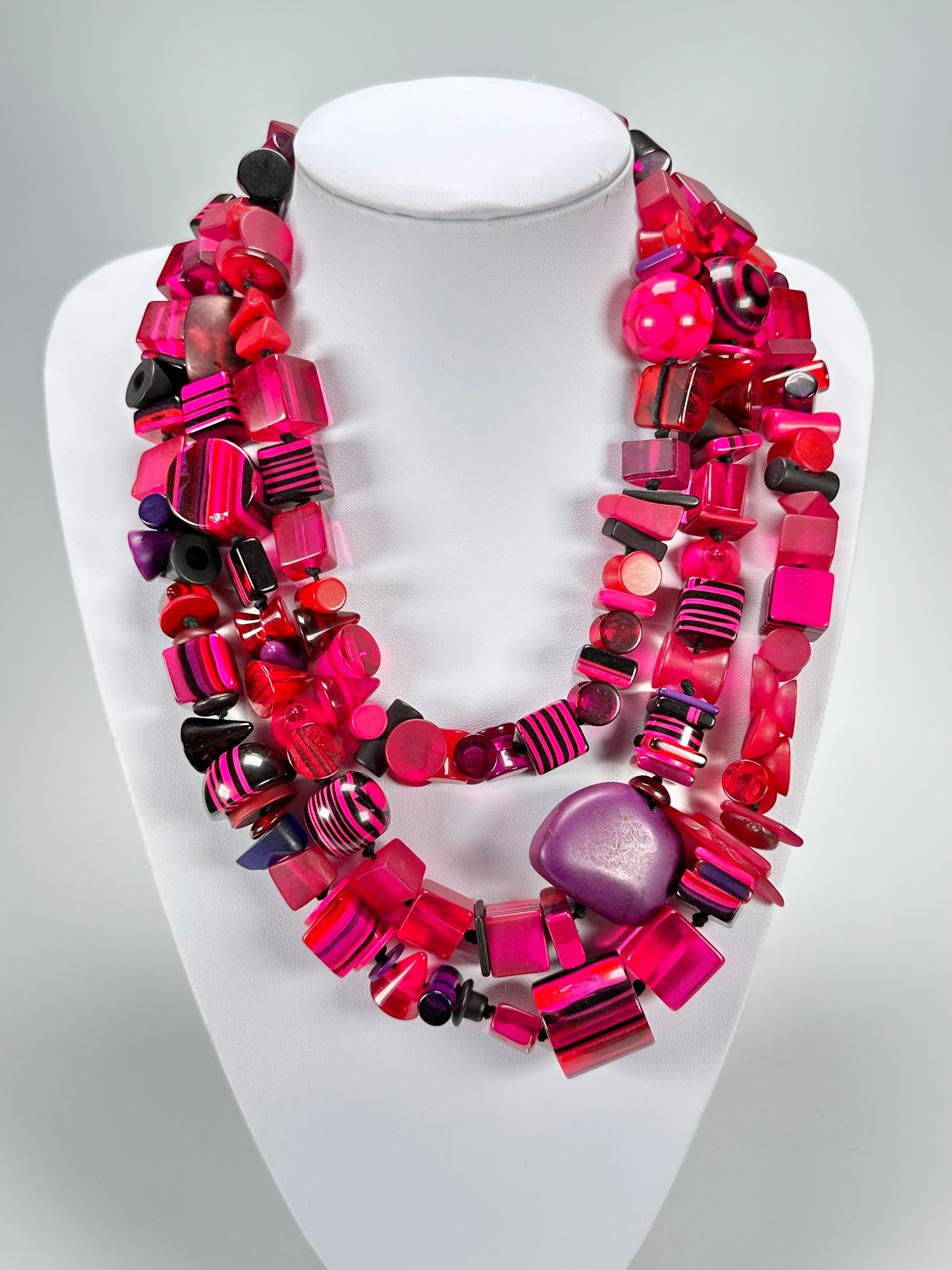 Jackie Brazil "Indiana" 3 Strand Multi-Bead Dark Pink Resin Necklace ( N0043 )
