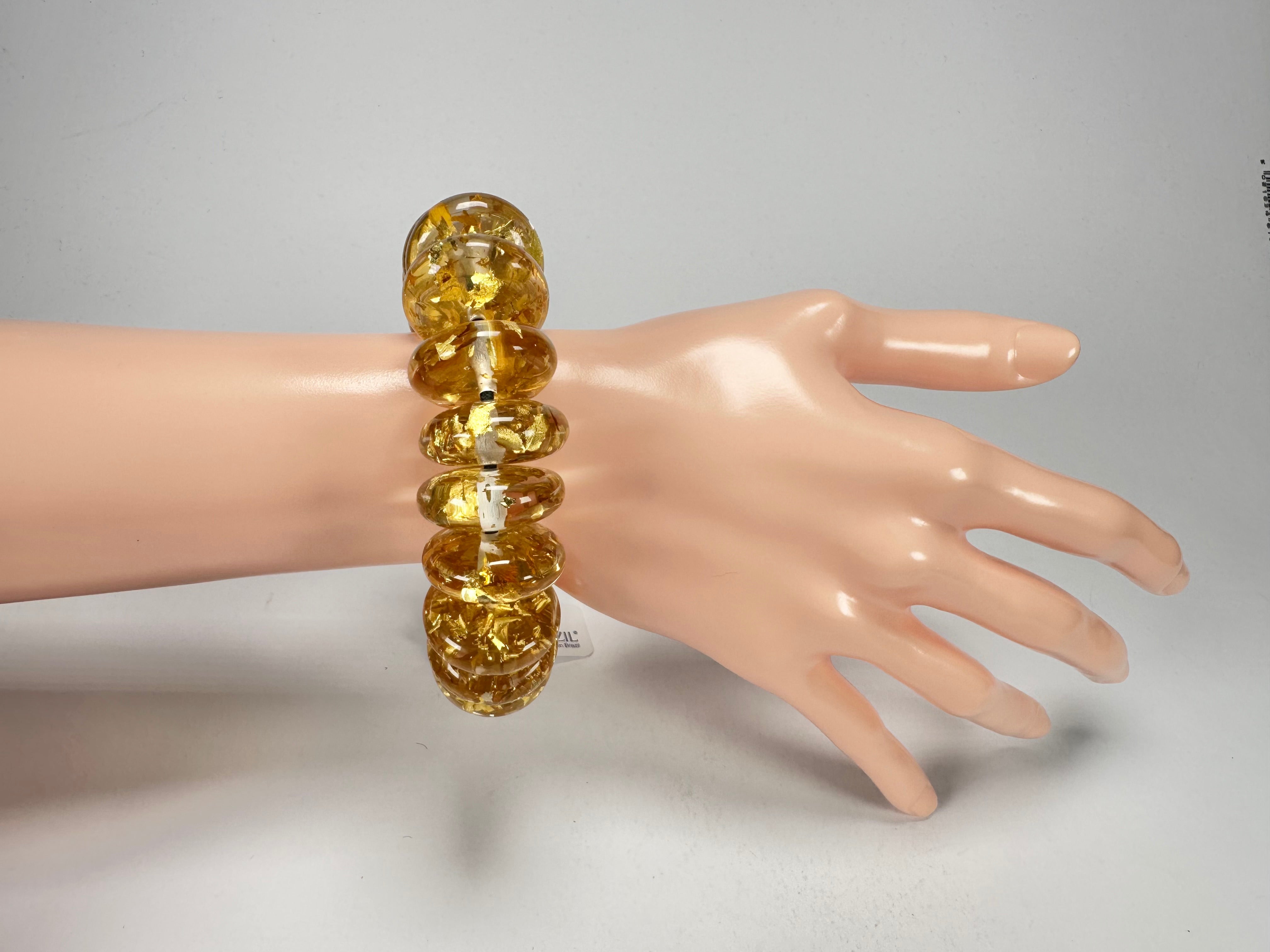 Jackie Brazil "Ana" Gold Flakes Elasticated Wheels Resin Bracelet ( B0910 )