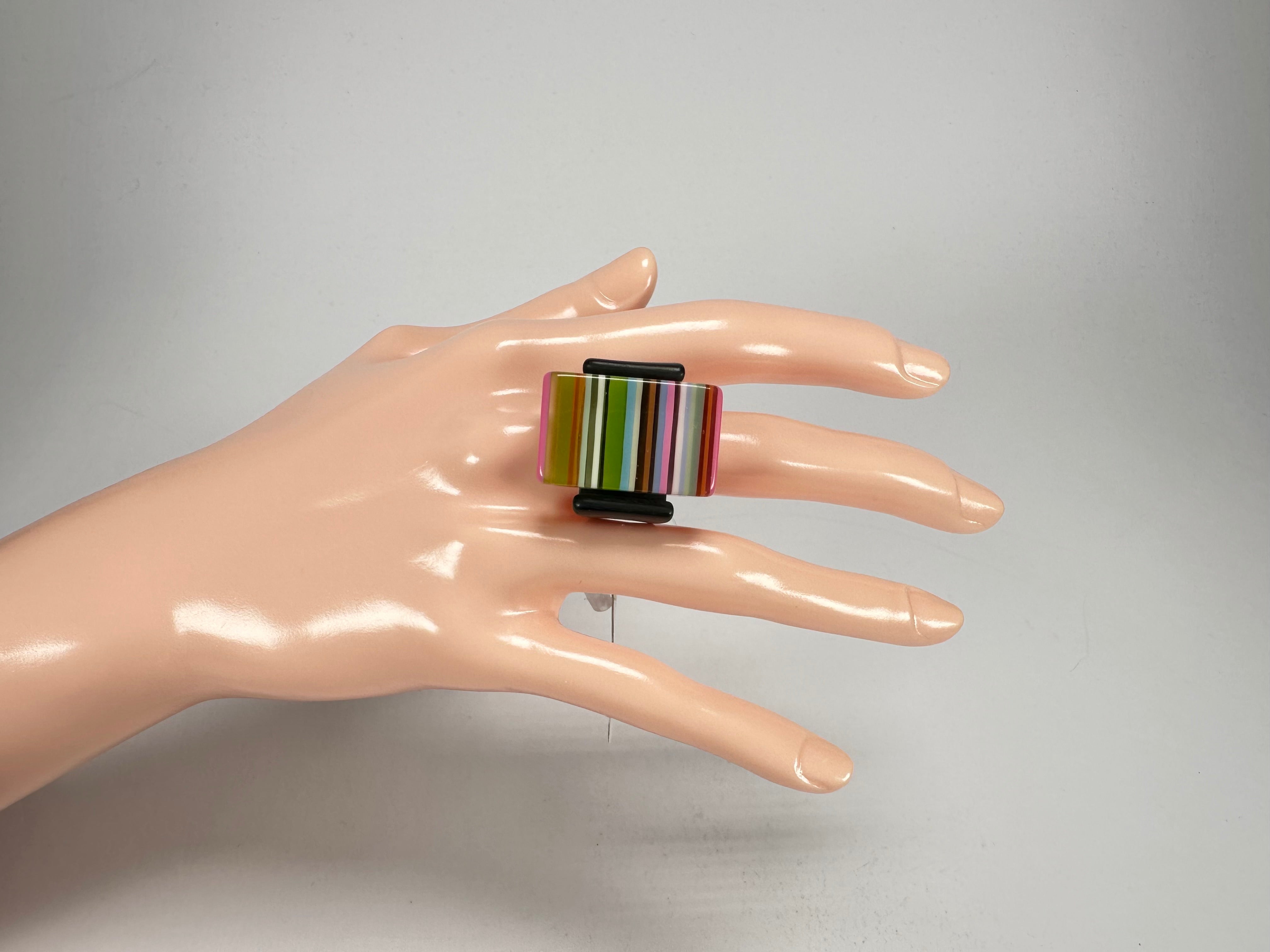 Jackie Brazil "Toppa" Liquorice Spring Mix Resin Ring ( R0152 ) UK Q / USA 8