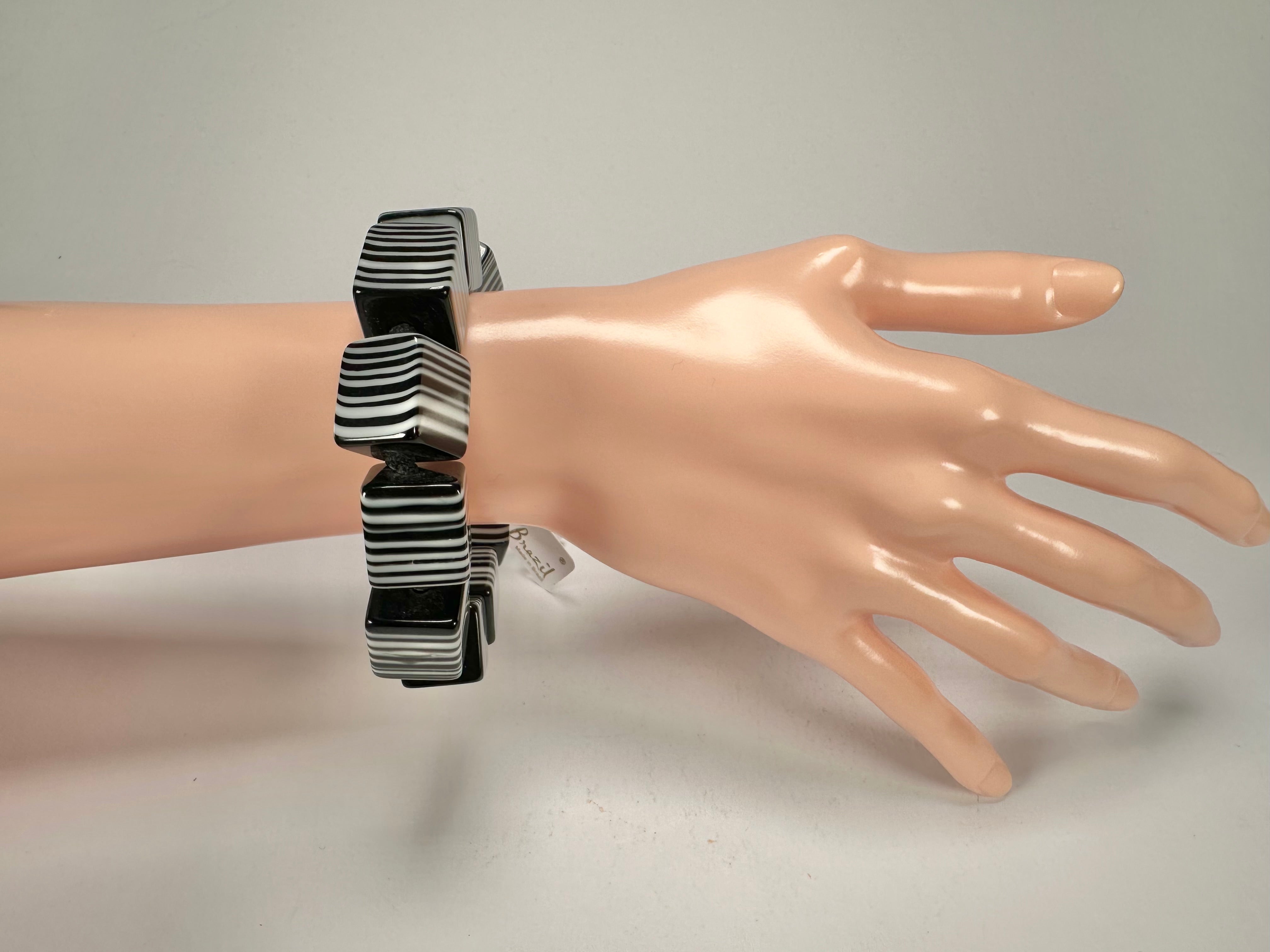 Jackie Brazil "POP" Liquorice Black & White Small Cubes Bracelet ( B0224 )