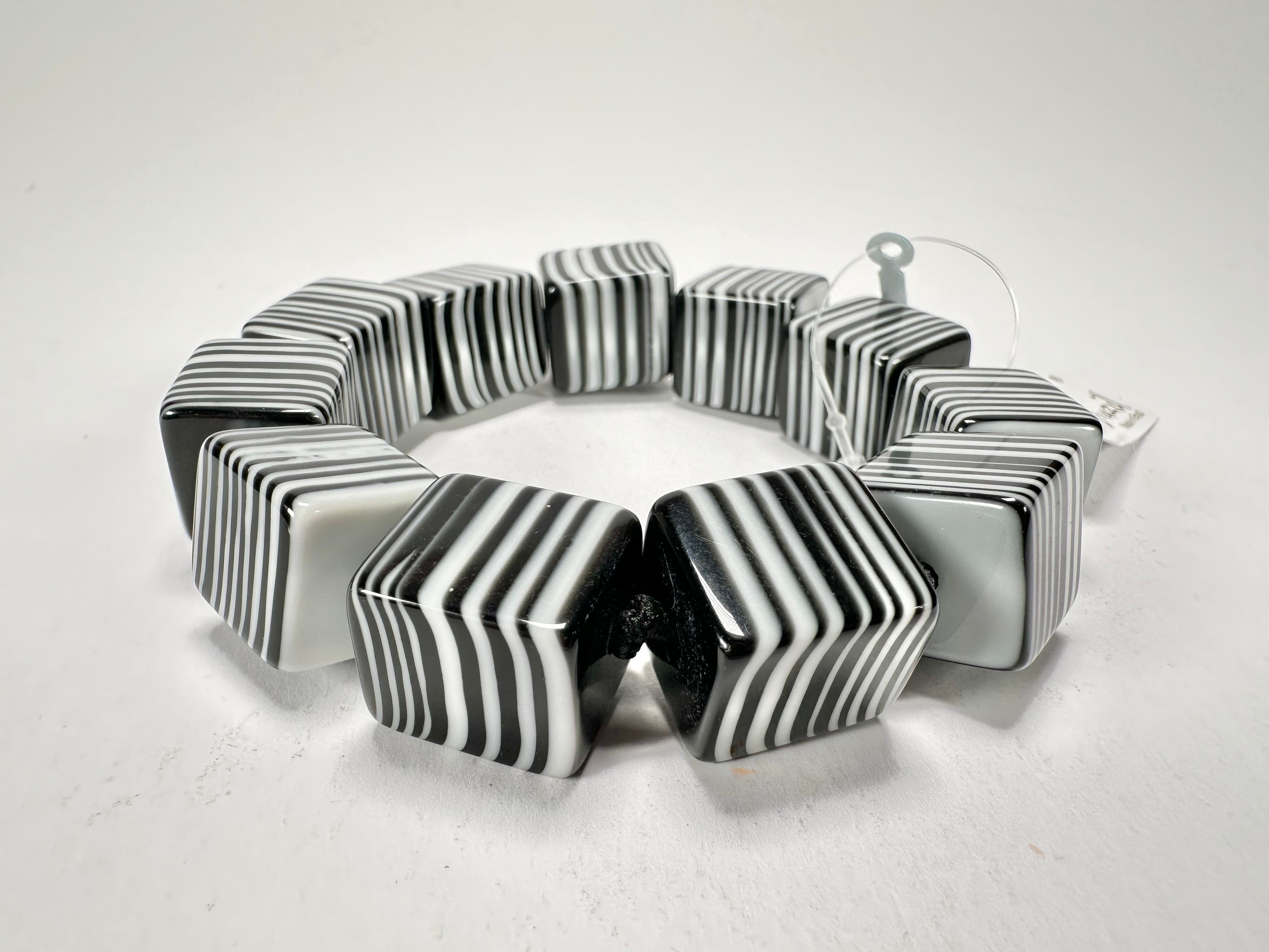Jackie Brazil "POP" Liquorice Black & White Small Cubes Bracelet ( B0224 )