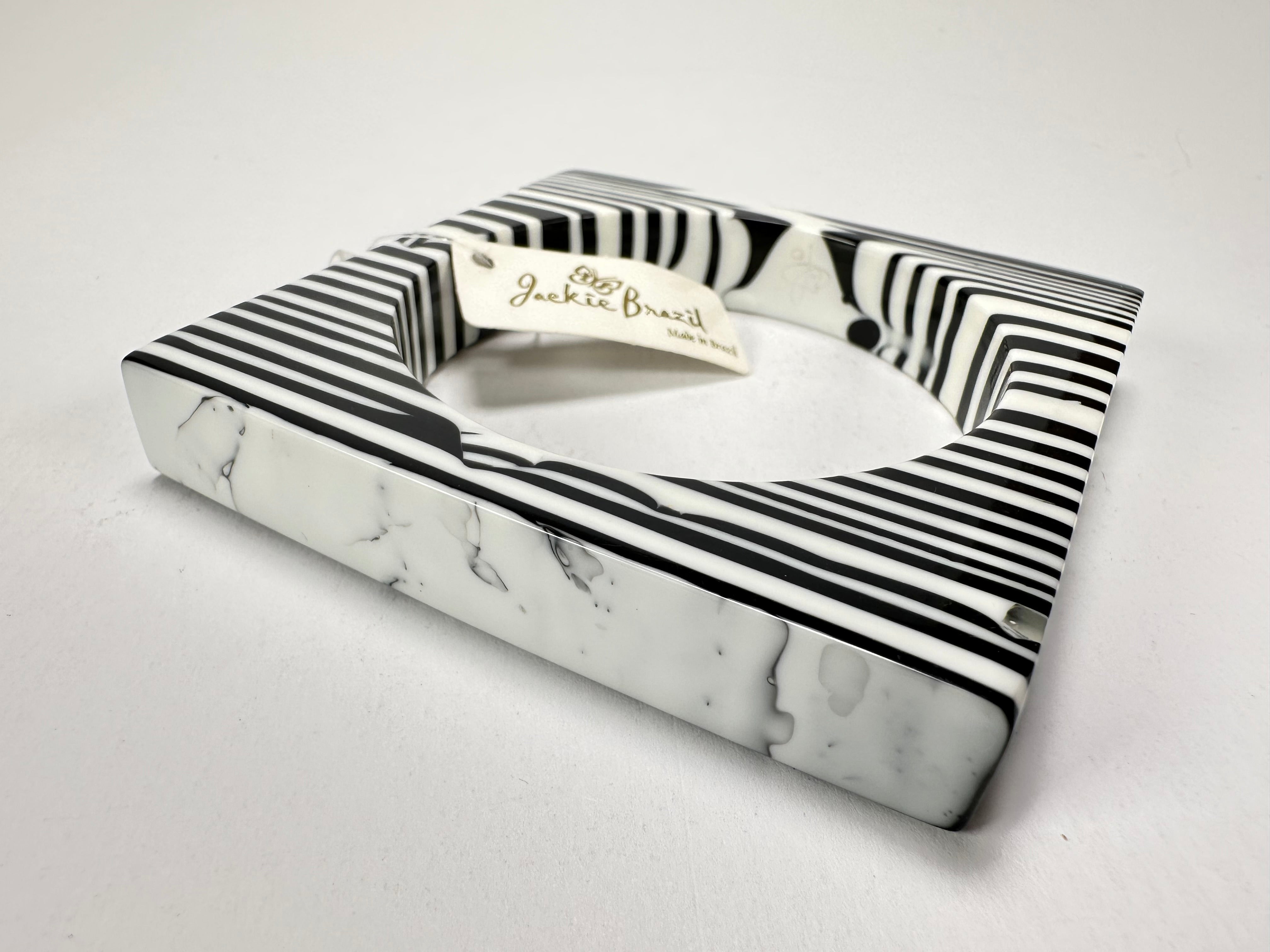 Jackie Brazil "Zebra" Liquorice Allsorts Black & White Striped 1.3cm Square Resin Bangle ( B2142 )