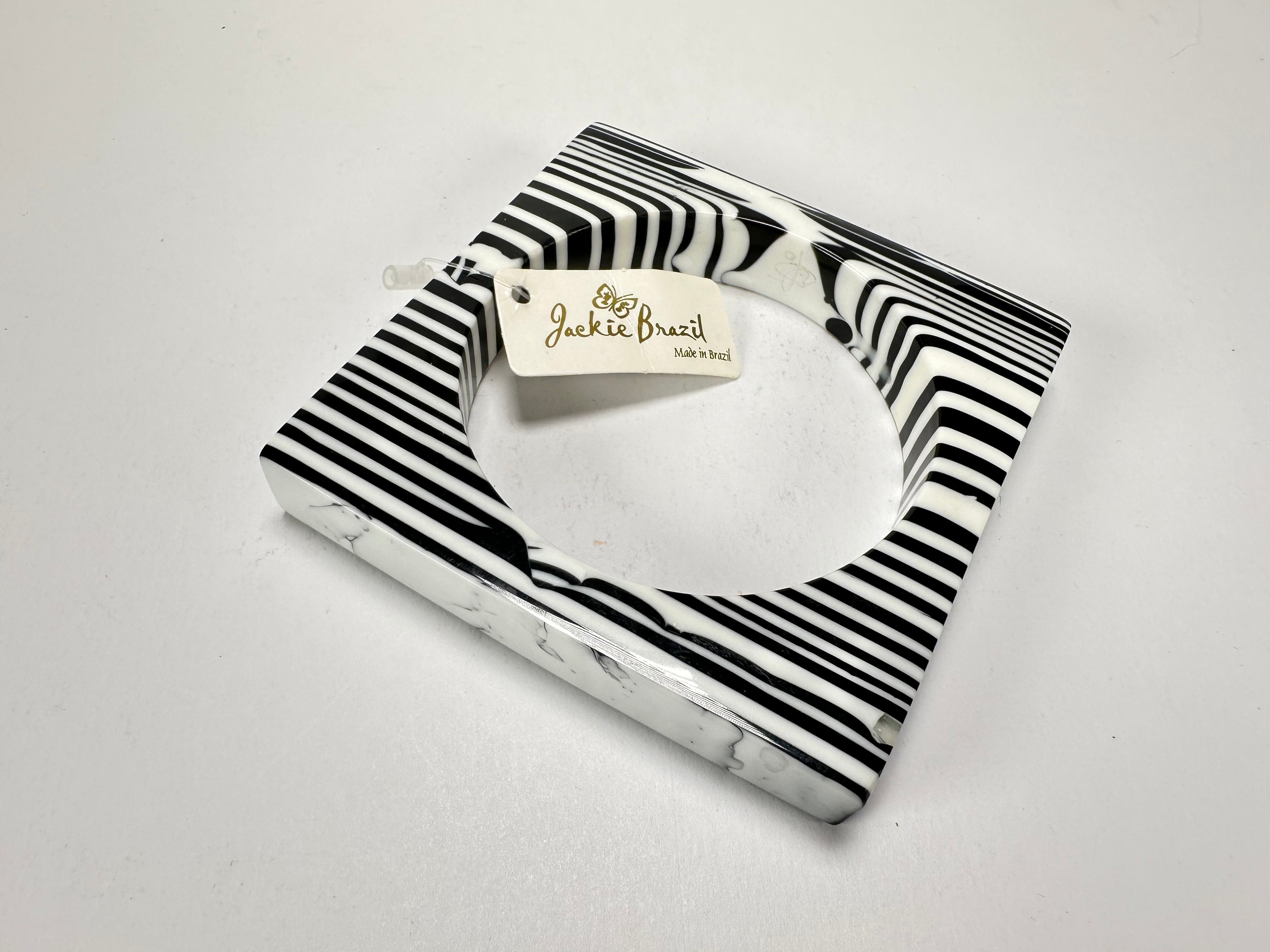 Jackie Brazil "Zebra" Liquorice Allsorts Black & White Striped 1.3cm Square Resin Bangle ( B2142 )