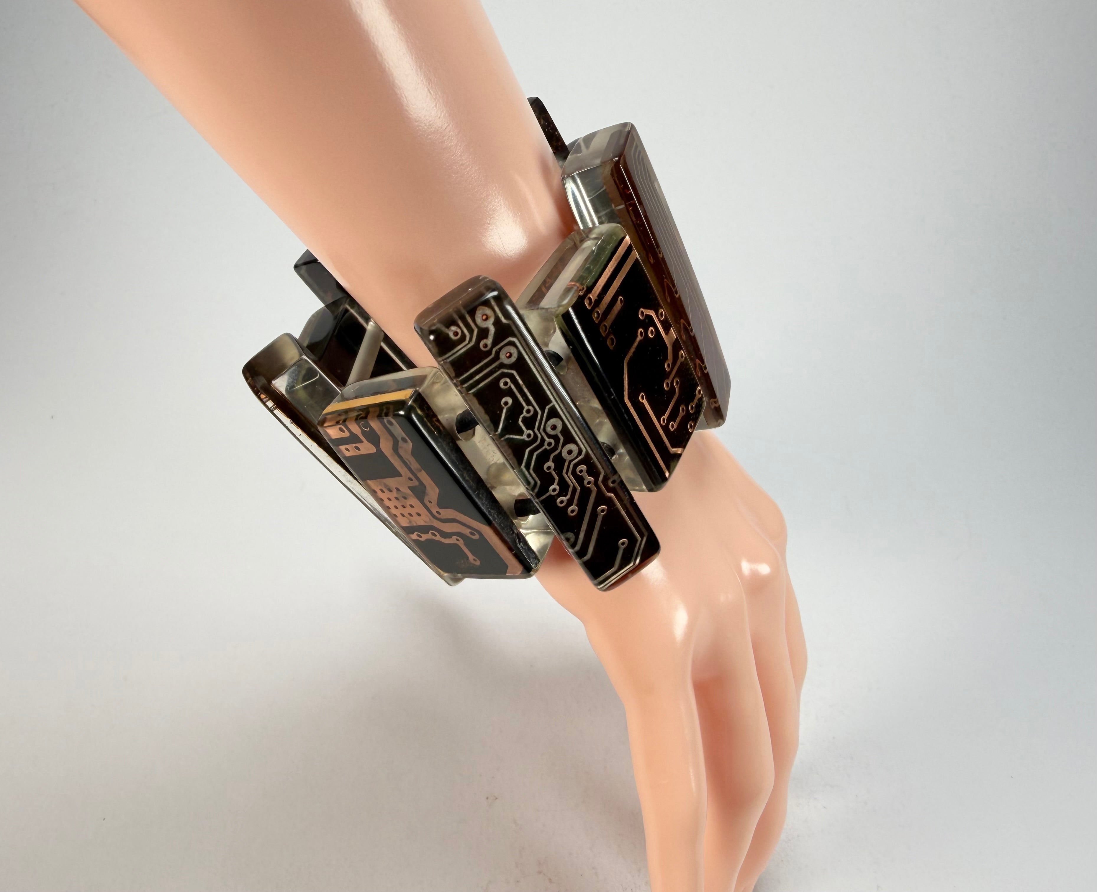 Jackie Brazil "Flash" Digital Mix Rectangles Elasticated Bracelet ( B3237 )