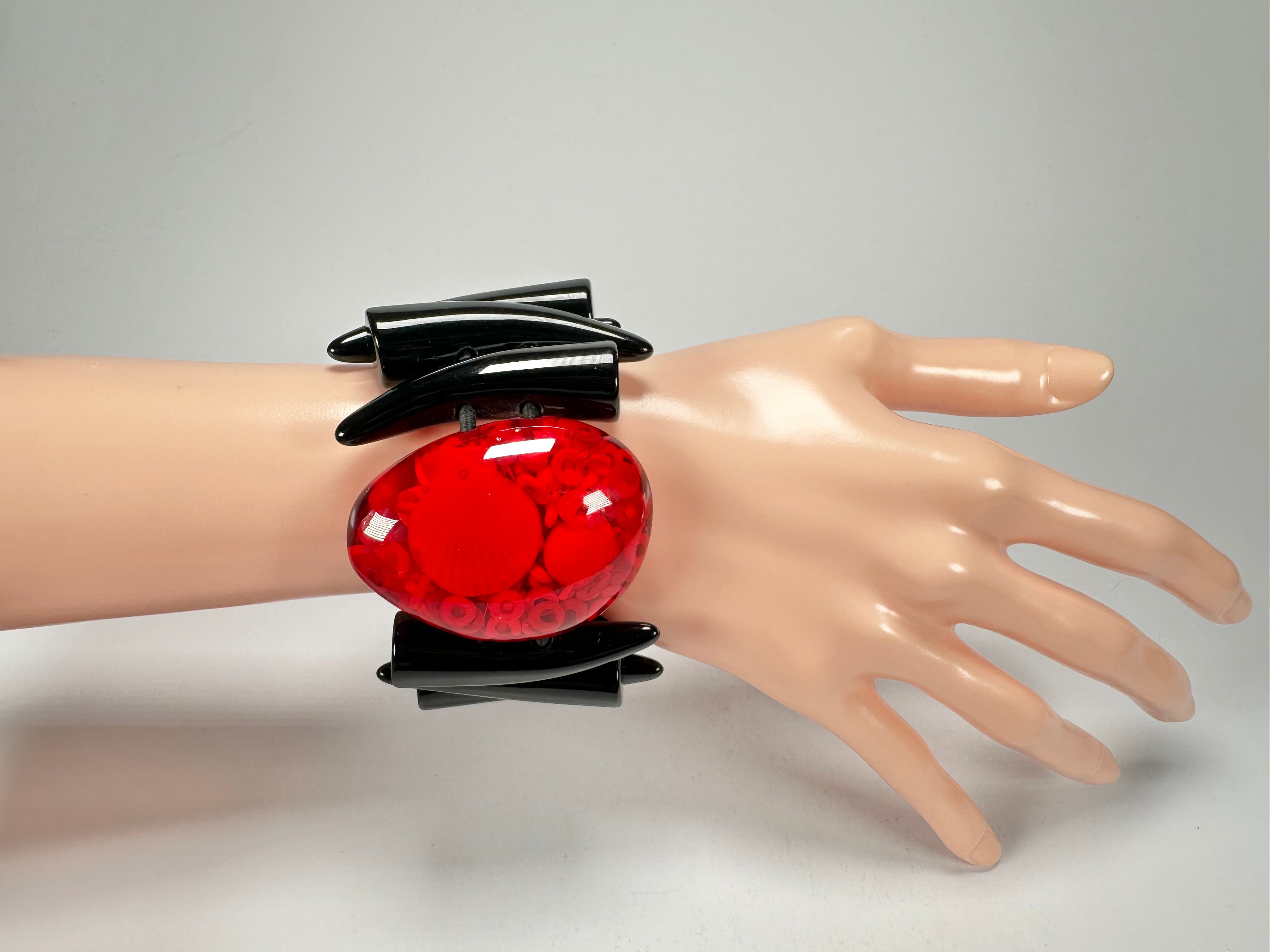 Jackie Brazil "Safari" Tusks w/Red Pendant Elasticated Bracelet ( B1020 )