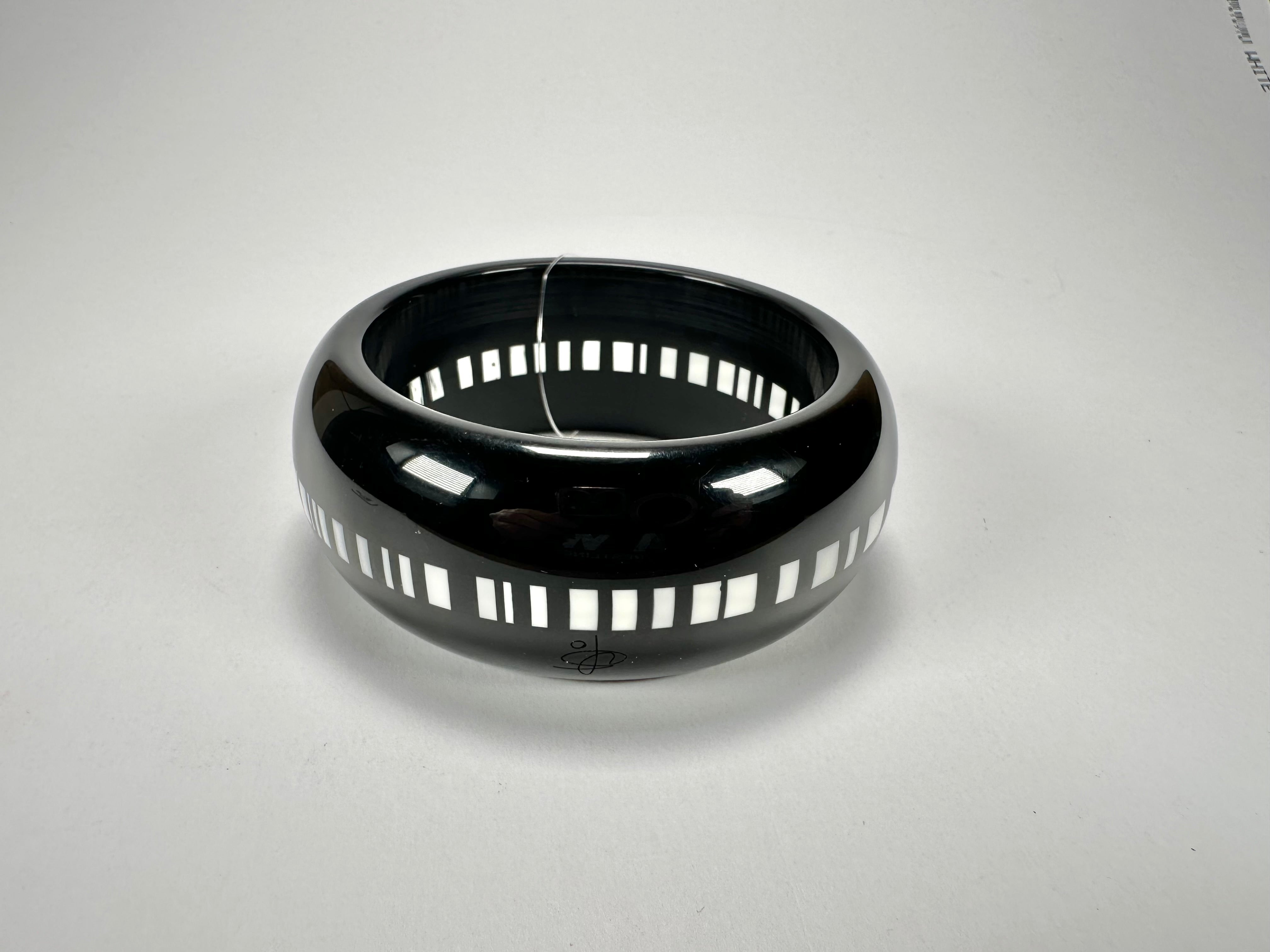 Jackie Brazil "Bar Code" Black & White Solid Round 3.4cm Bangle ( B2162 )