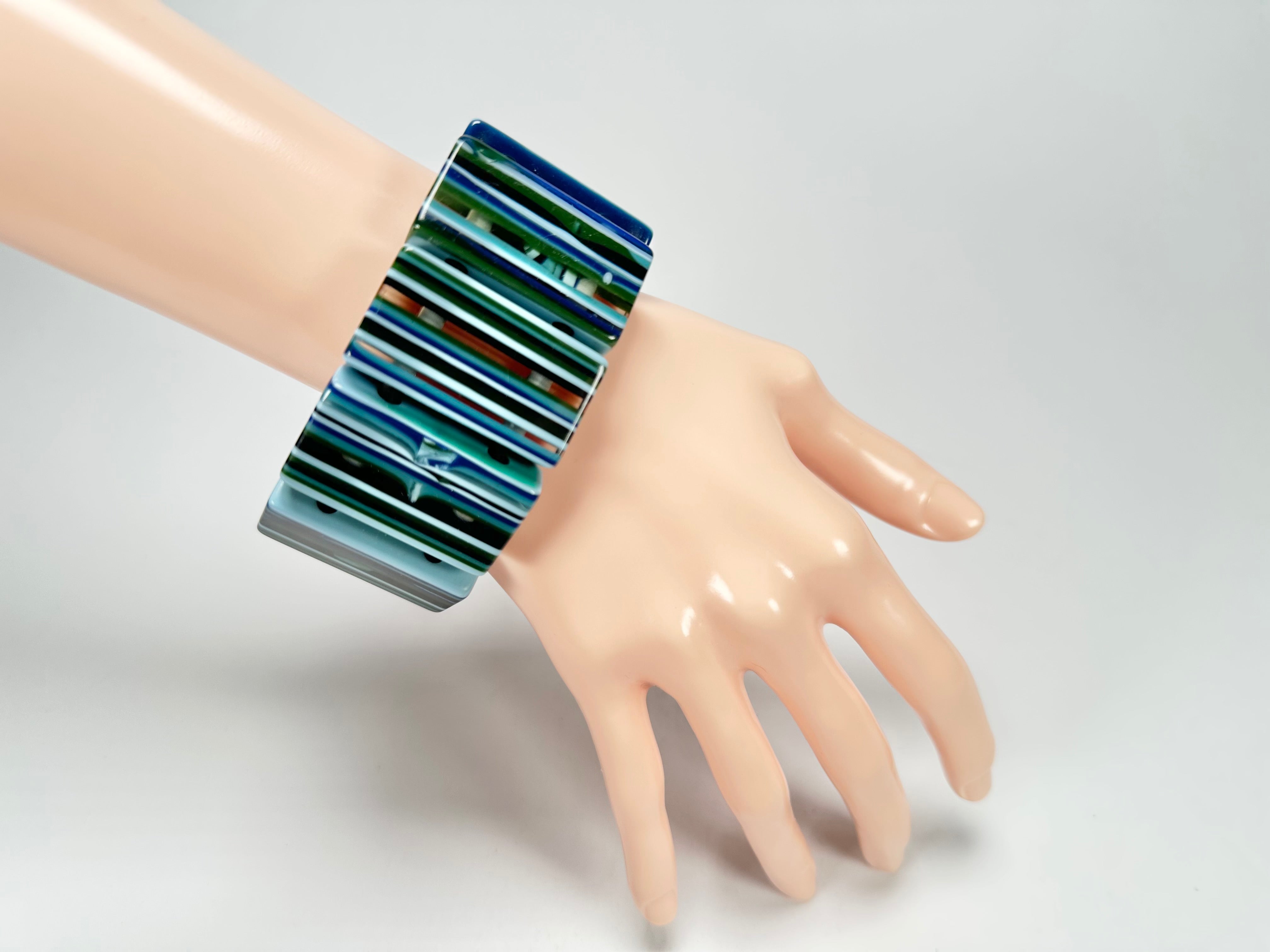 Jackie Brazil "Pop Art" Liquorice Blue Mix 8 Squares Elasticated Bracelet ( B0376 )