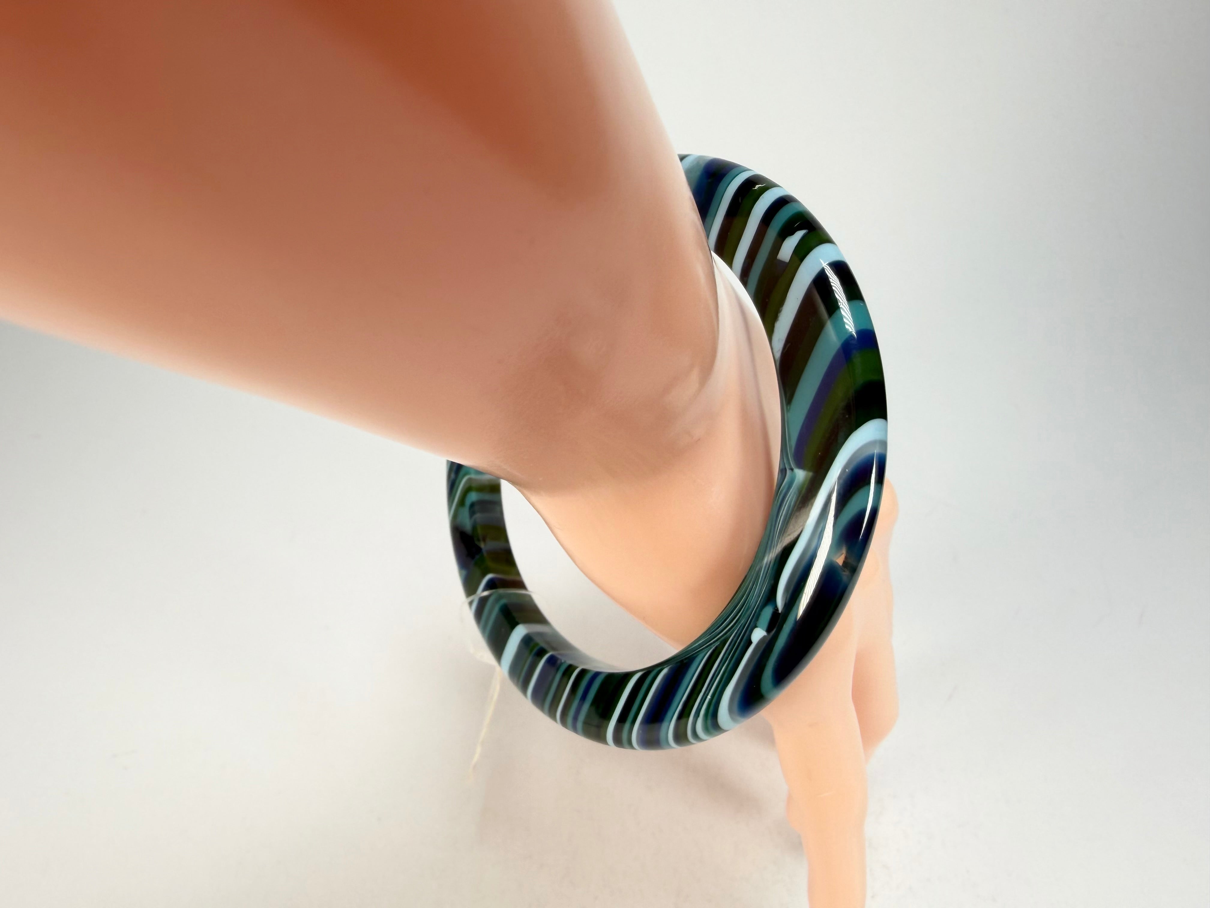 Jackie Brazil "Olympic Circles" Liquorice Allsorts Blue Mix 0.5cm Resin Bangle ( B2336 )