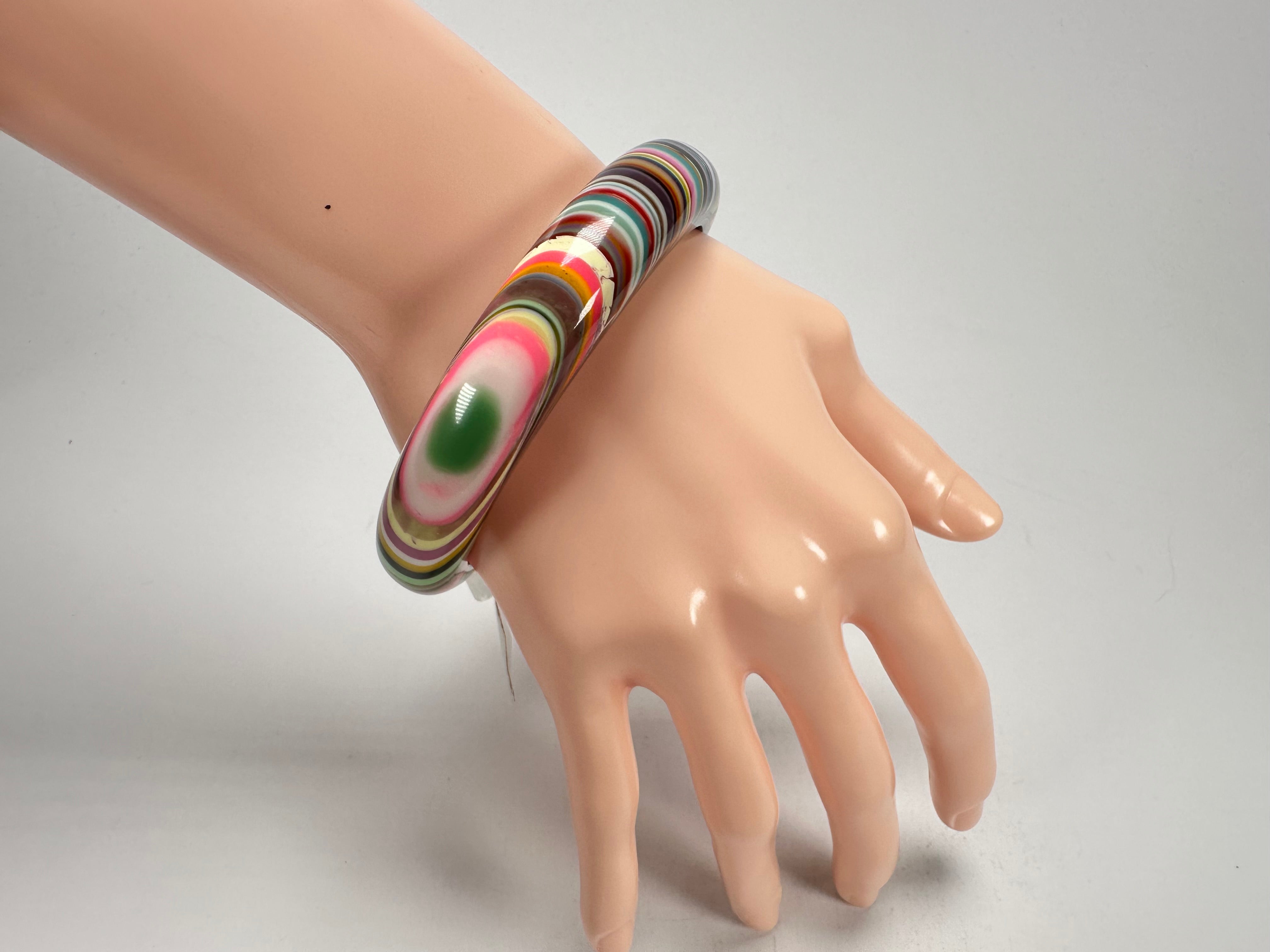 Jackie Brazil "Thin Cat Eye" Liquorice Allsorts with Cat Eye Spring Colour 1.3cm Resin Bangle ( B1151 )