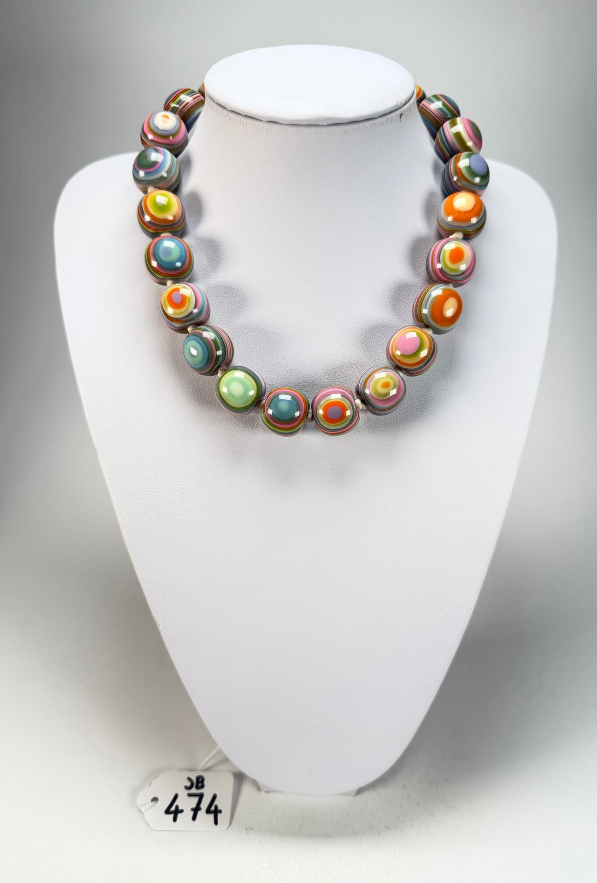 Jackie Brazil "Cat Eyes" Spring Colour Liquorice Balls Resin Necklace 50cm ( N0894 )