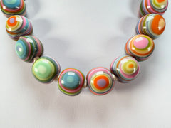 Jackie Brazil "Cat Eyes" Spring Colour Liquorice Balls Resin Necklace 50cm ( N0894 )