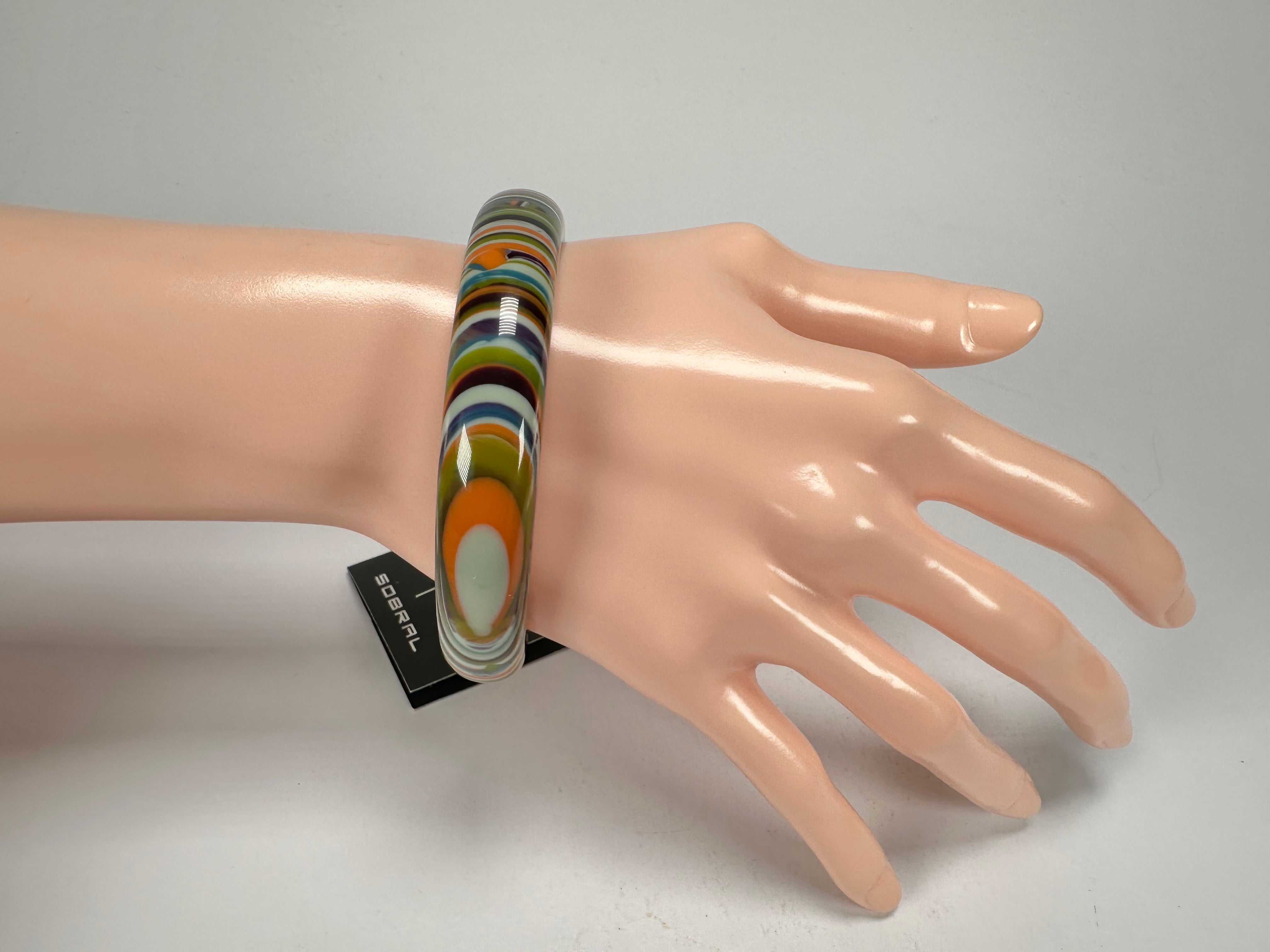 Jackie Brazil "Thin Cat Eye" Liquorice Allsorts with Cat Eye Winter Colour 1.3cm Resin Bangle ( B1151 )