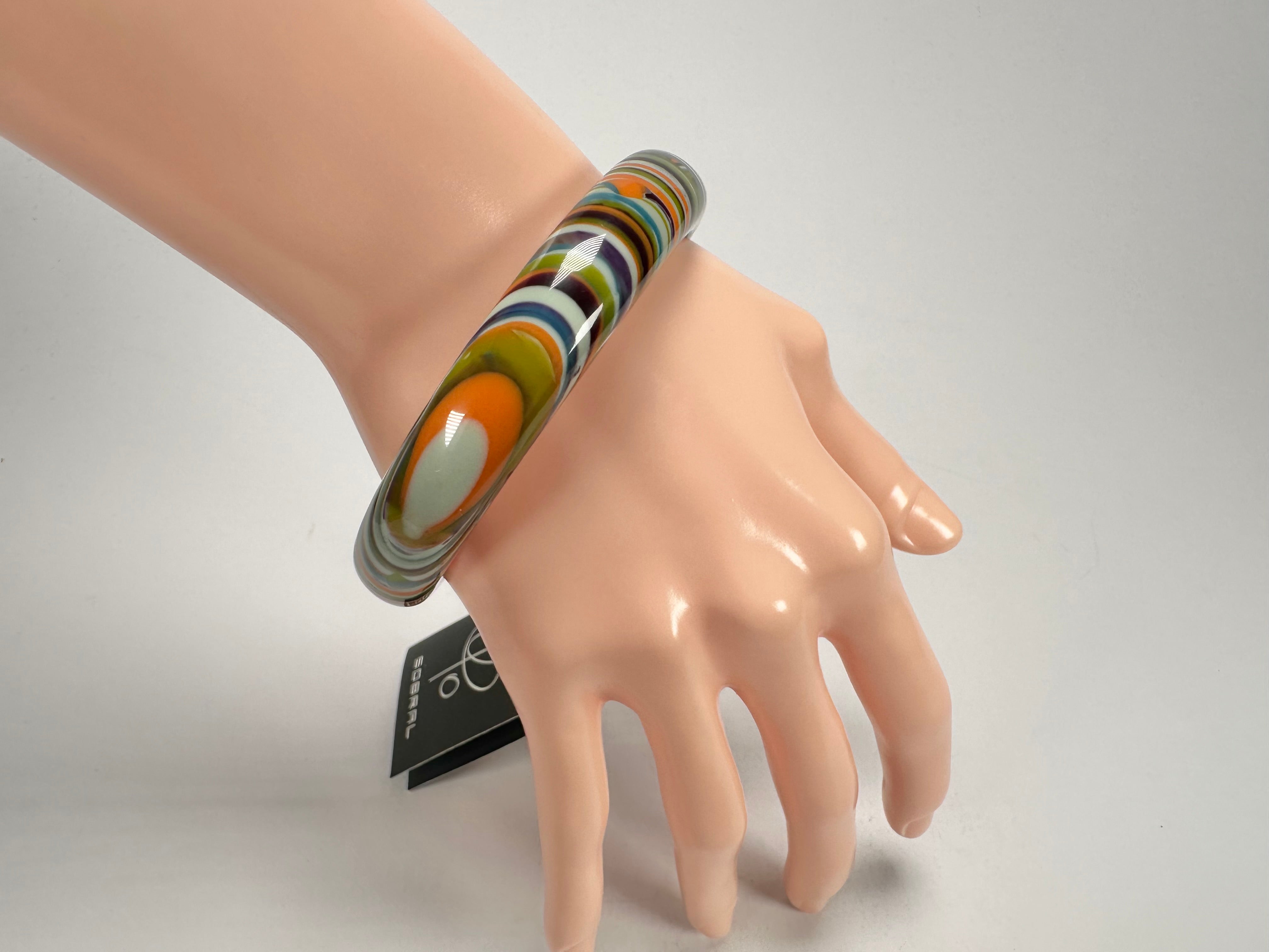Jackie Brazil "Thin Cat Eye" Liquorice Allsorts with Cat Eye Winter Colour 1.3cm Resin Bangle ( B1151 )